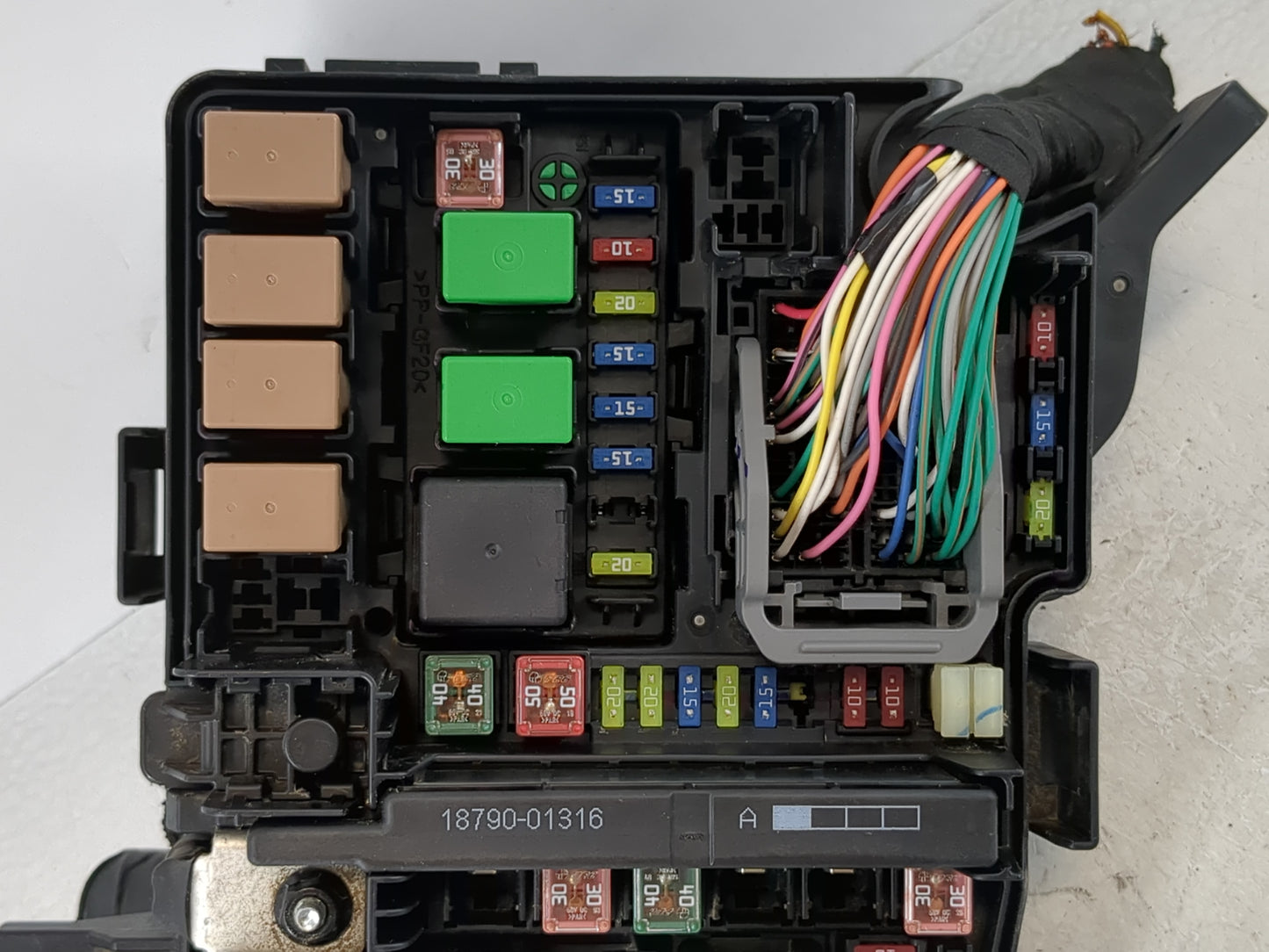 2011-2014 Hyundai Sonata Fusebox Fuse Box Panel Relay Module P/N:91950-3S711 Fits Fits 2011 2012 2013 2014 OEM Used Auto Par