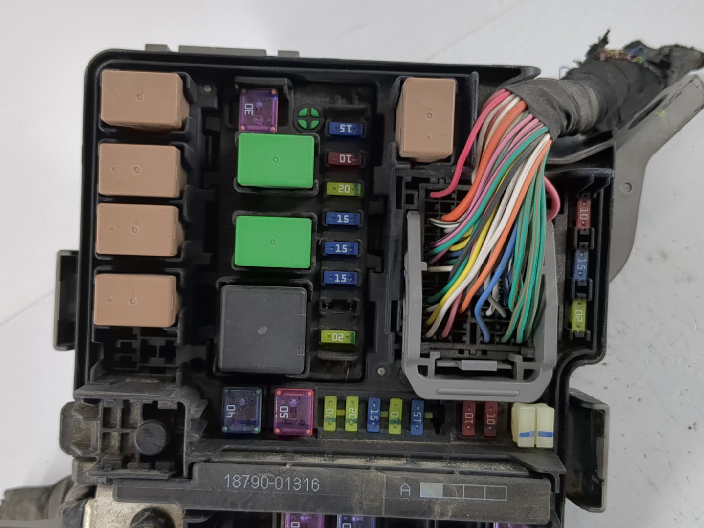 2011-2014 Hyundai Sonata Fusebox Fuse Box Panel Relay Module P/N:91950-3S711 Fits Fits 2011 2012 2013 2014 OEM Used Auto Par