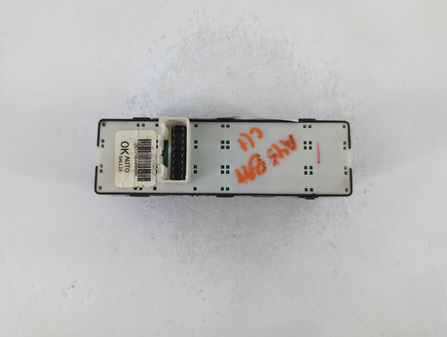 2011-2015 Hyundai Sonata Master Power Window Switch Replacement Driver Side Left P/N:201235100050 Fits OEM Used Auto Parts -