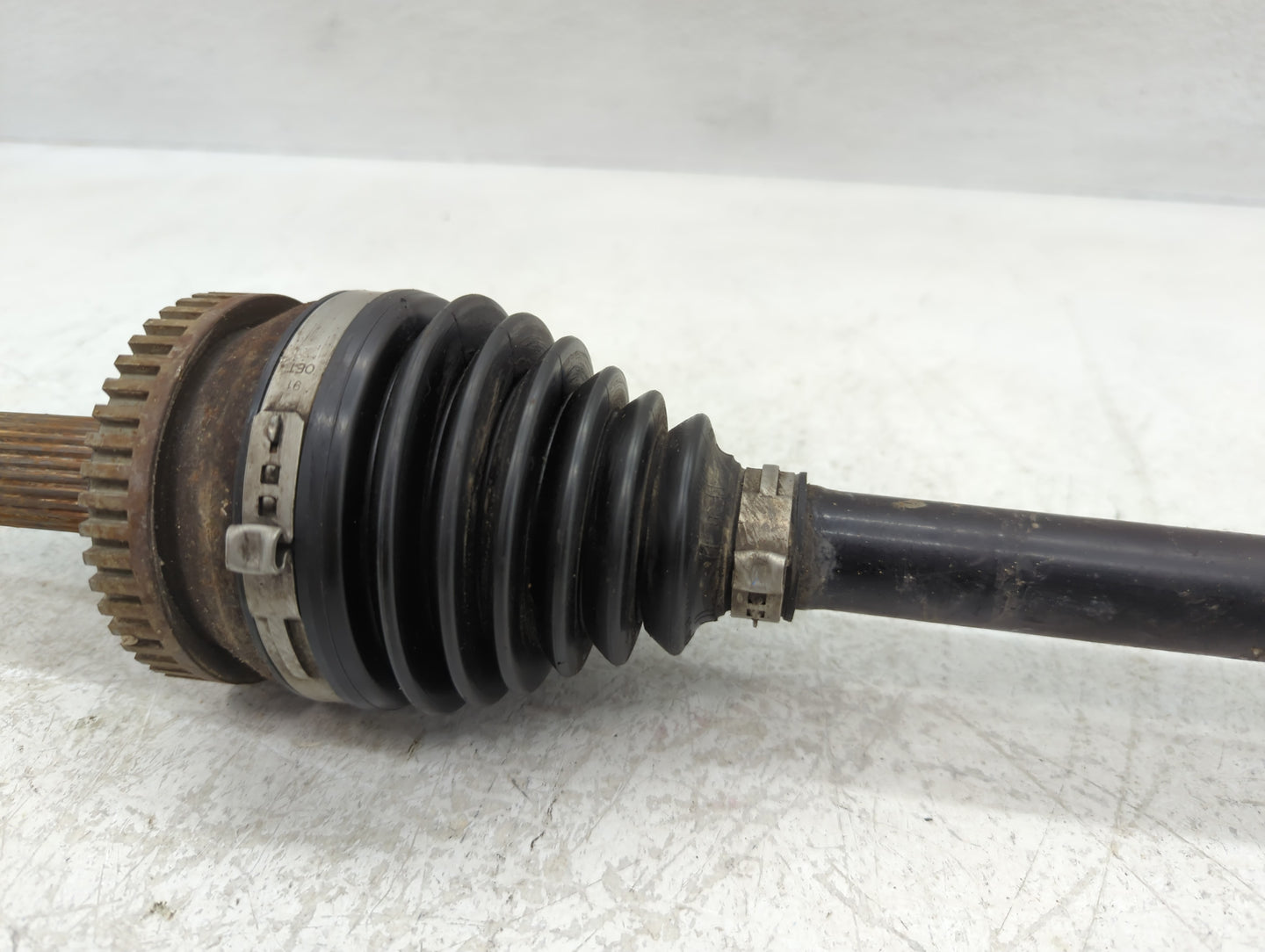 2011-2014 Hyundai Sonata Axle Shaft Front Driver Cv C/v - Oemusedautoparts1.com
