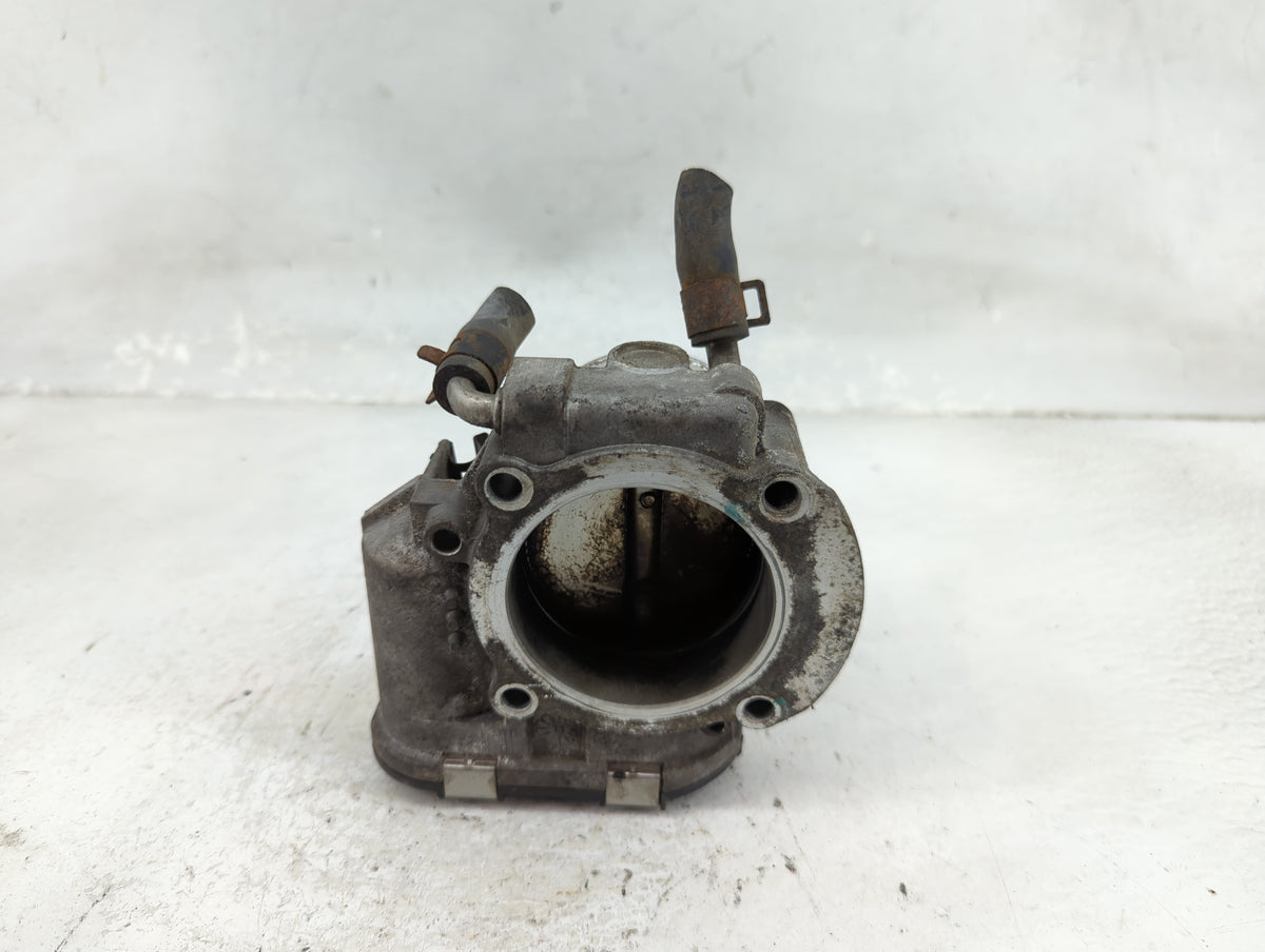2011-2014 Hyundai Sonata Throttle Body P/N:35100-2G700 Fits Fits 2011 2012 2013 2014 2015 2016 OEM Used Auto Parts - Oemused
