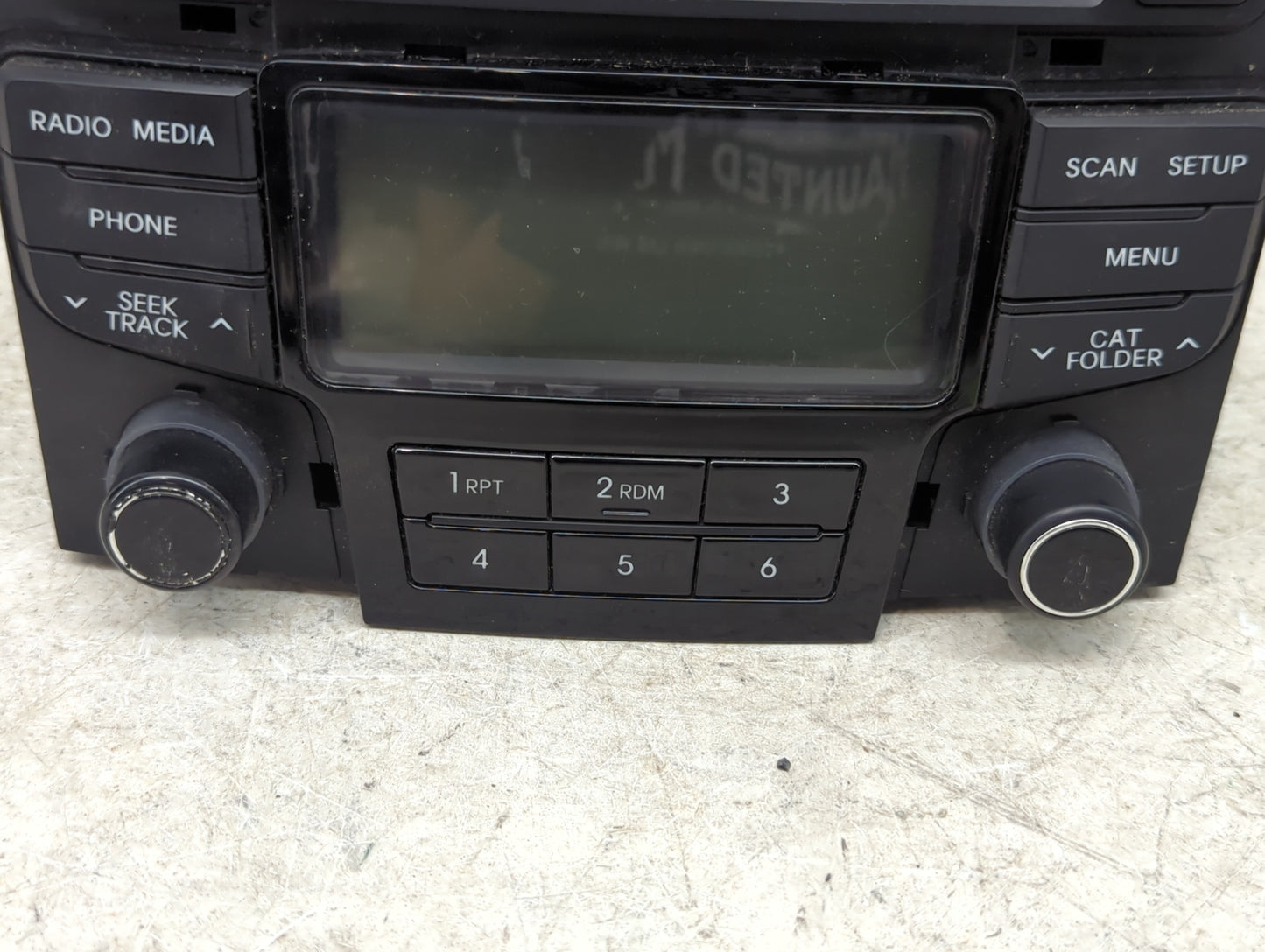 2013-2014 Hyundai Sonata Radio AM FM Cd Player Receiver Replacement Fits Fits 2013 2014 OEM Used Auto Parts - Oemusedautopar