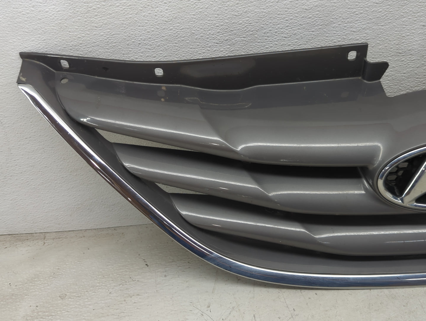 2011-2013 Hyundai Sonata Front Bumper Grille - Oemusedautoparts1.com