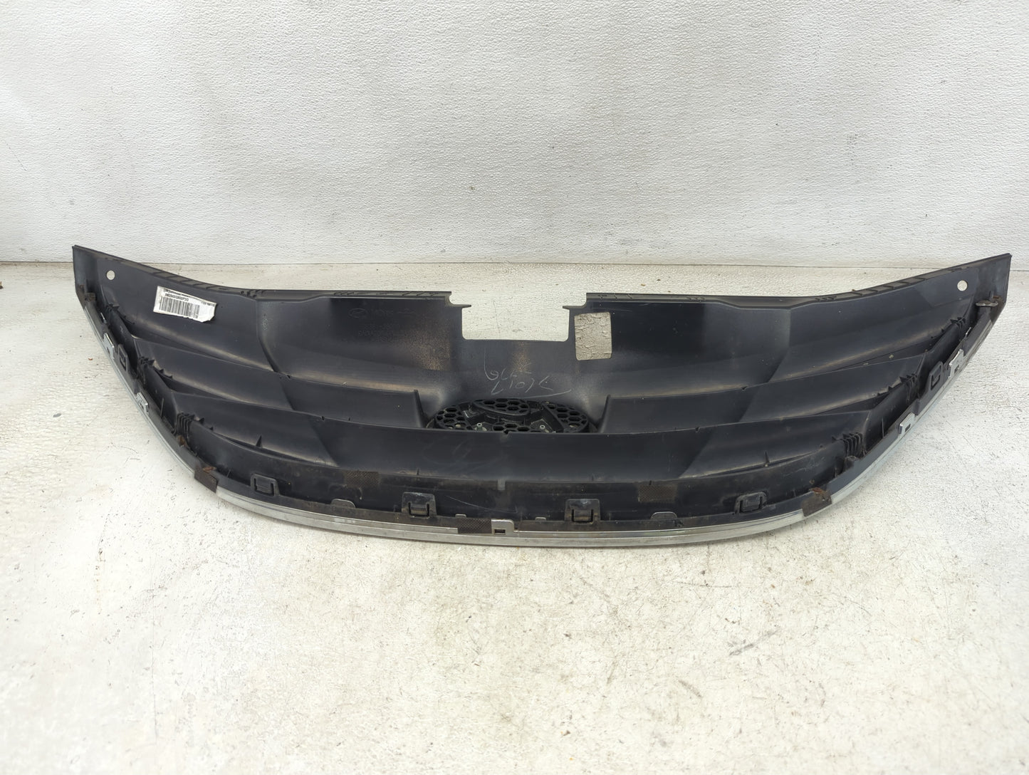 2011-2013 Hyundai Sonata Front Bumper Grille - Oemusedautoparts1.com