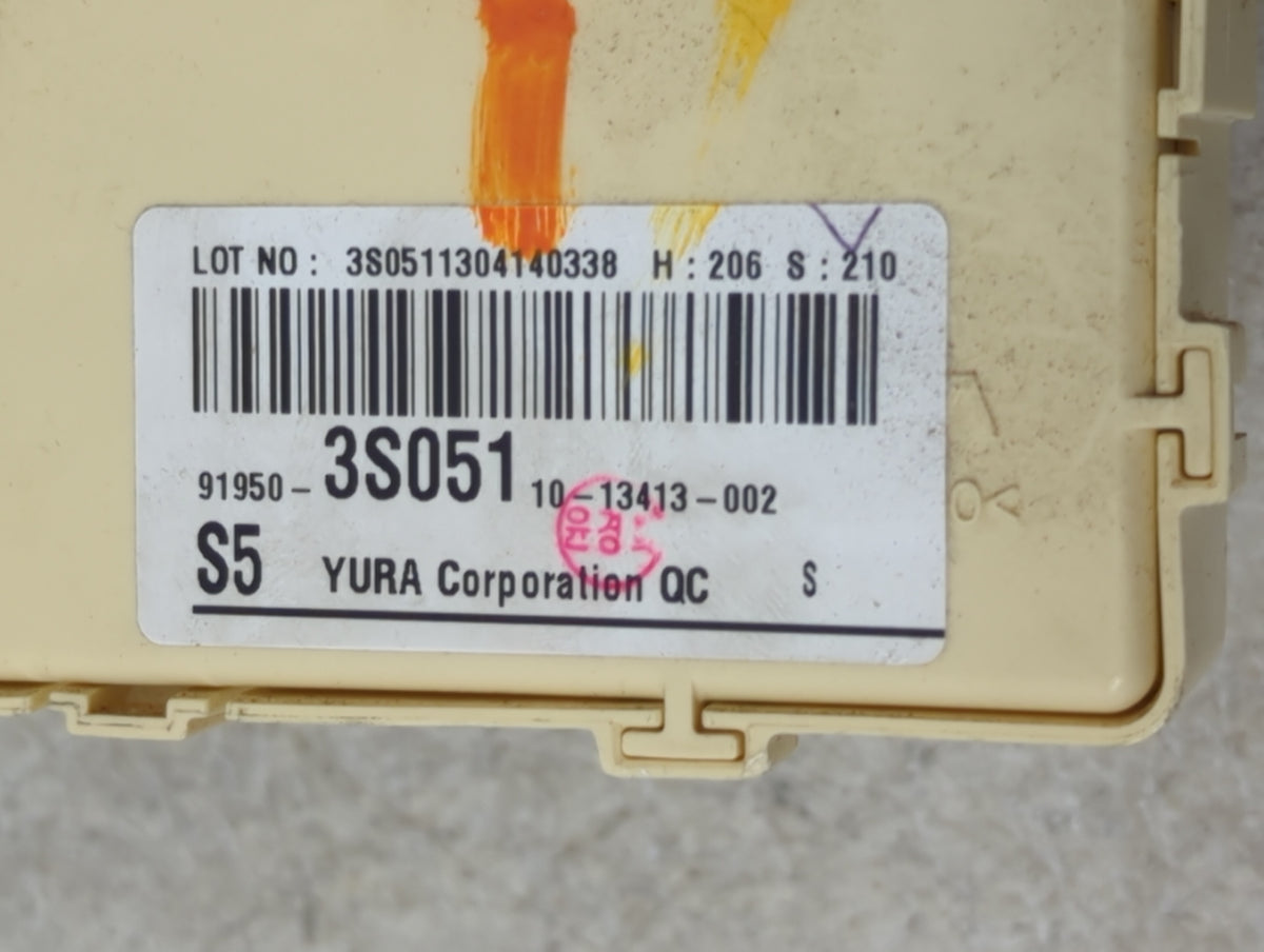 2012-2014 Hyundai Sonata Body Control Module Bcm Inner Cabin Fuse Box 1128132 - Oemusedautoparts1.com
