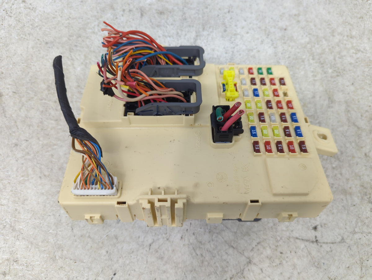 2012-2014 Hyundai Sonata Body Control Module Bcm Inner Cabin Fuse Box 1128132 - Oemusedautoparts1.com