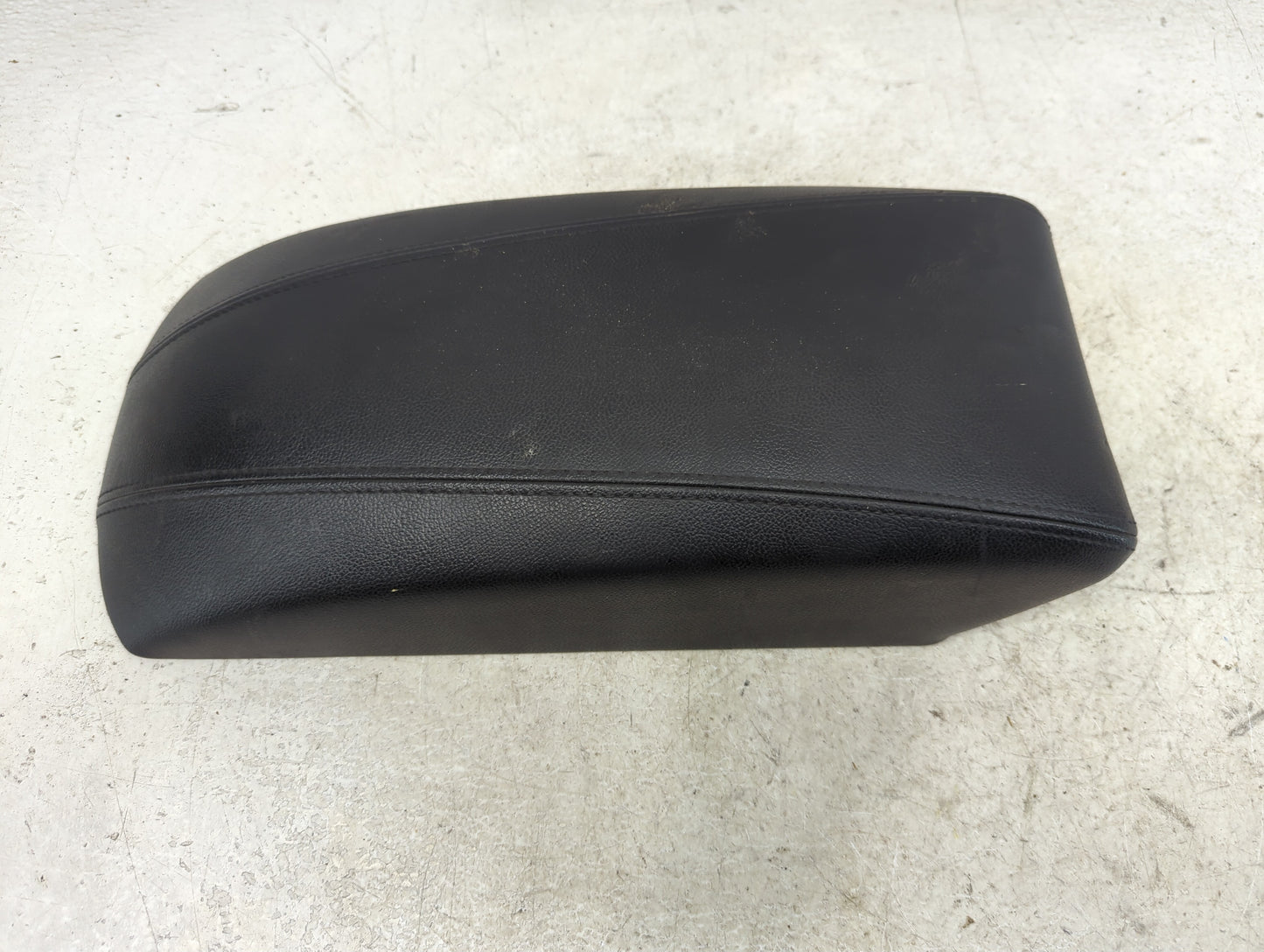 2011-2014 Hyundai Sonata Center Console Armrest Cover Lid Fits Fits 2011 2012 2013 2014 OEM Used Auto Parts - Oemusedautopar