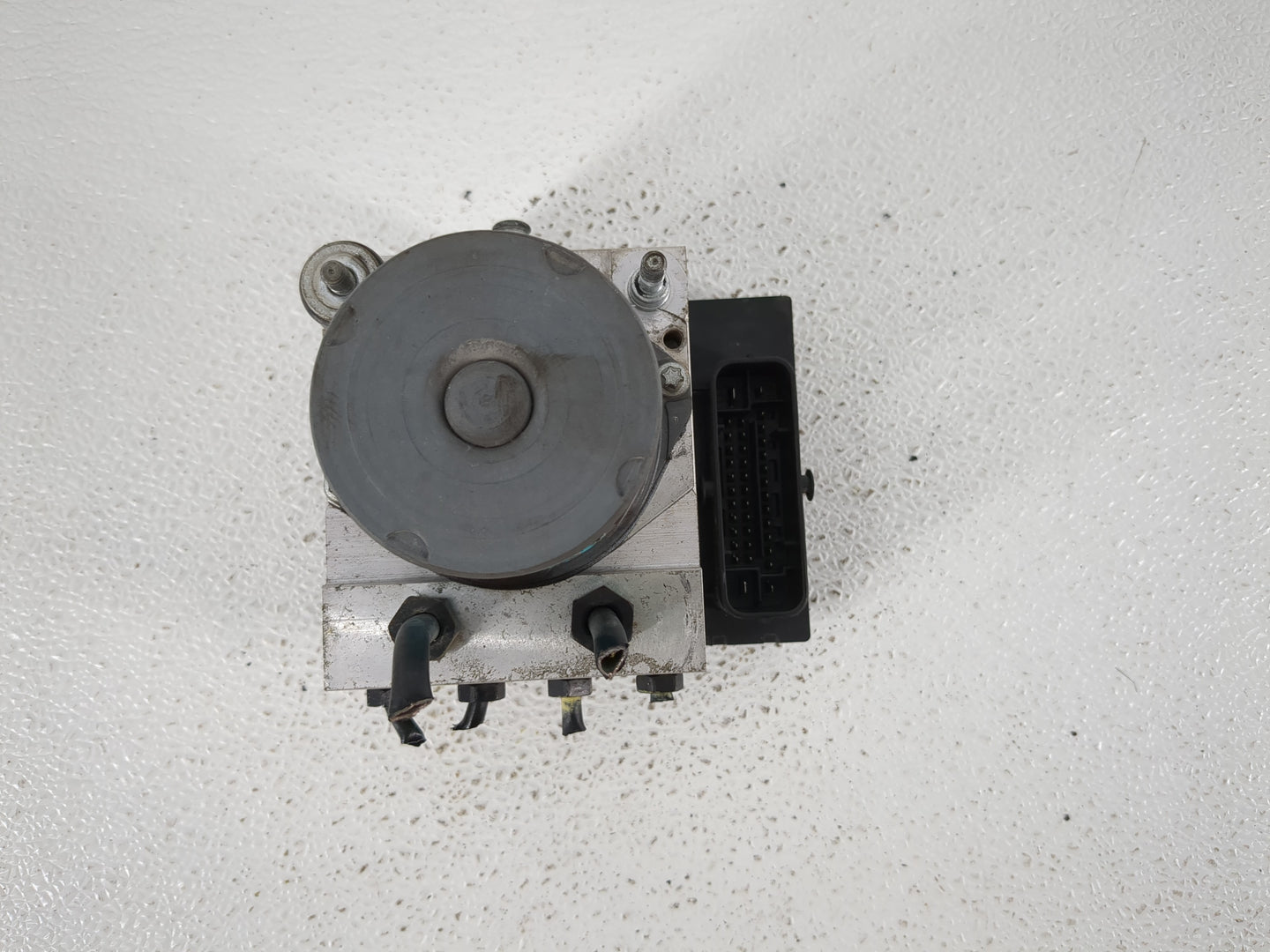 2011-2013 Hyundai Sonata ABS Pump Control Module Replacement P/N:58920-3Q500 Fits Fits 2011 2012 2013 OEM Used Auto Parts - 
