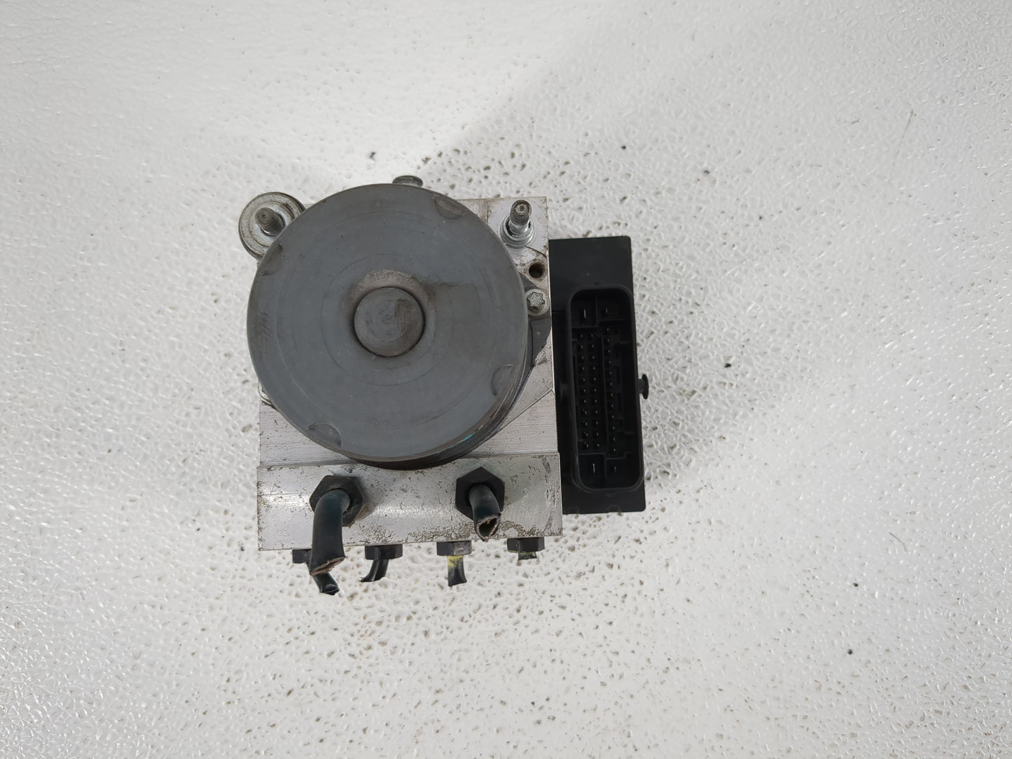 2011-2013 Hyundai Sonata ABS Pump Control Module Replacement P/N:58920-3Q500 Fits Fits 2011 2012 2013 OEM Used Auto Parts - 