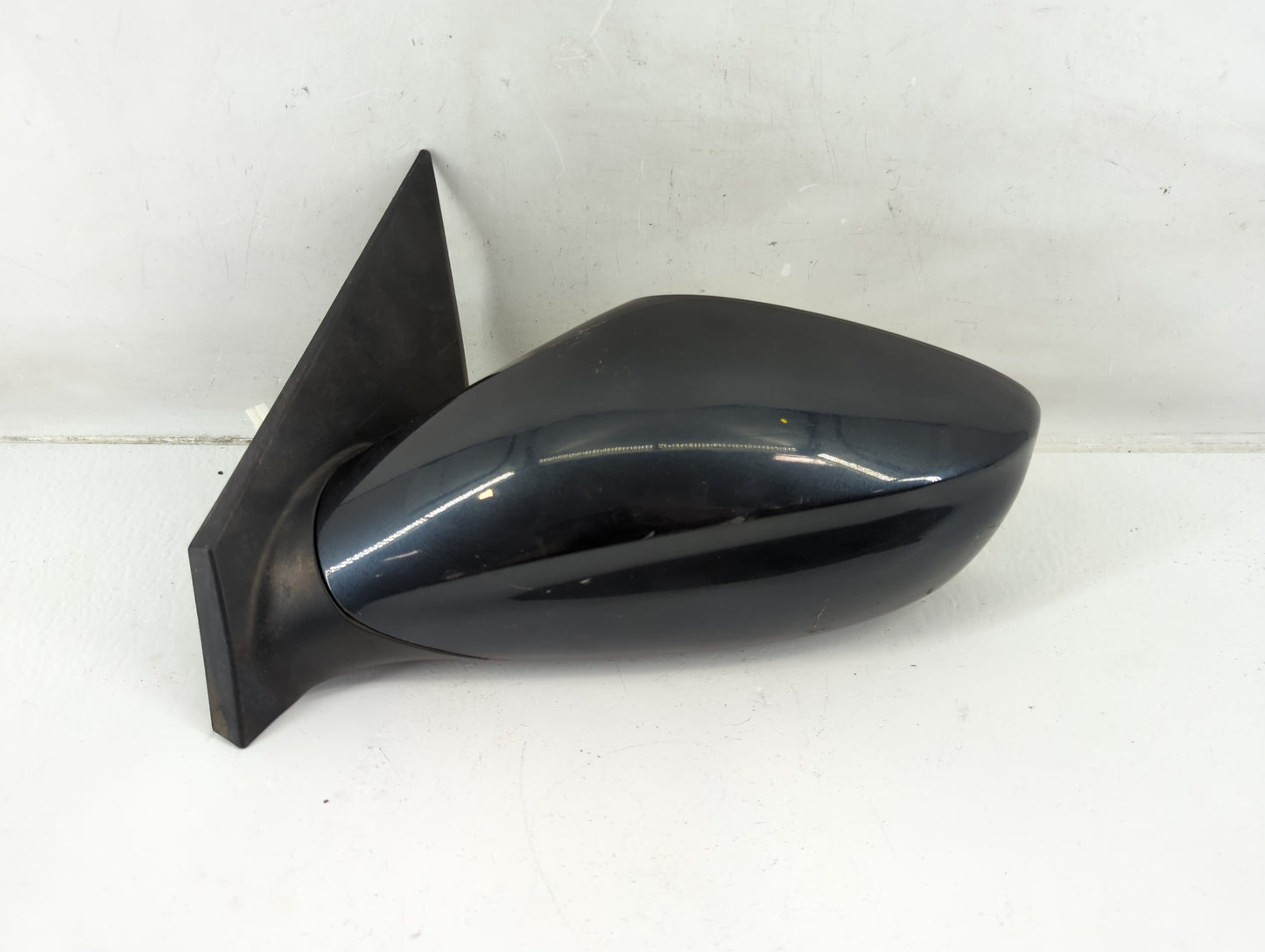 2011-2014 Hyundai Sonata Driver Side View Mirror - Left Door Mirror OEM Used - Oemusedautoparts1.com