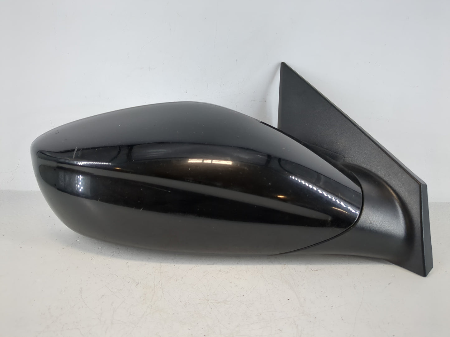 2011-2014 Hyundai Sonata Passenger Side View Mirror - Right Door Mirror OEM Used - Oemusedautoparts1.com