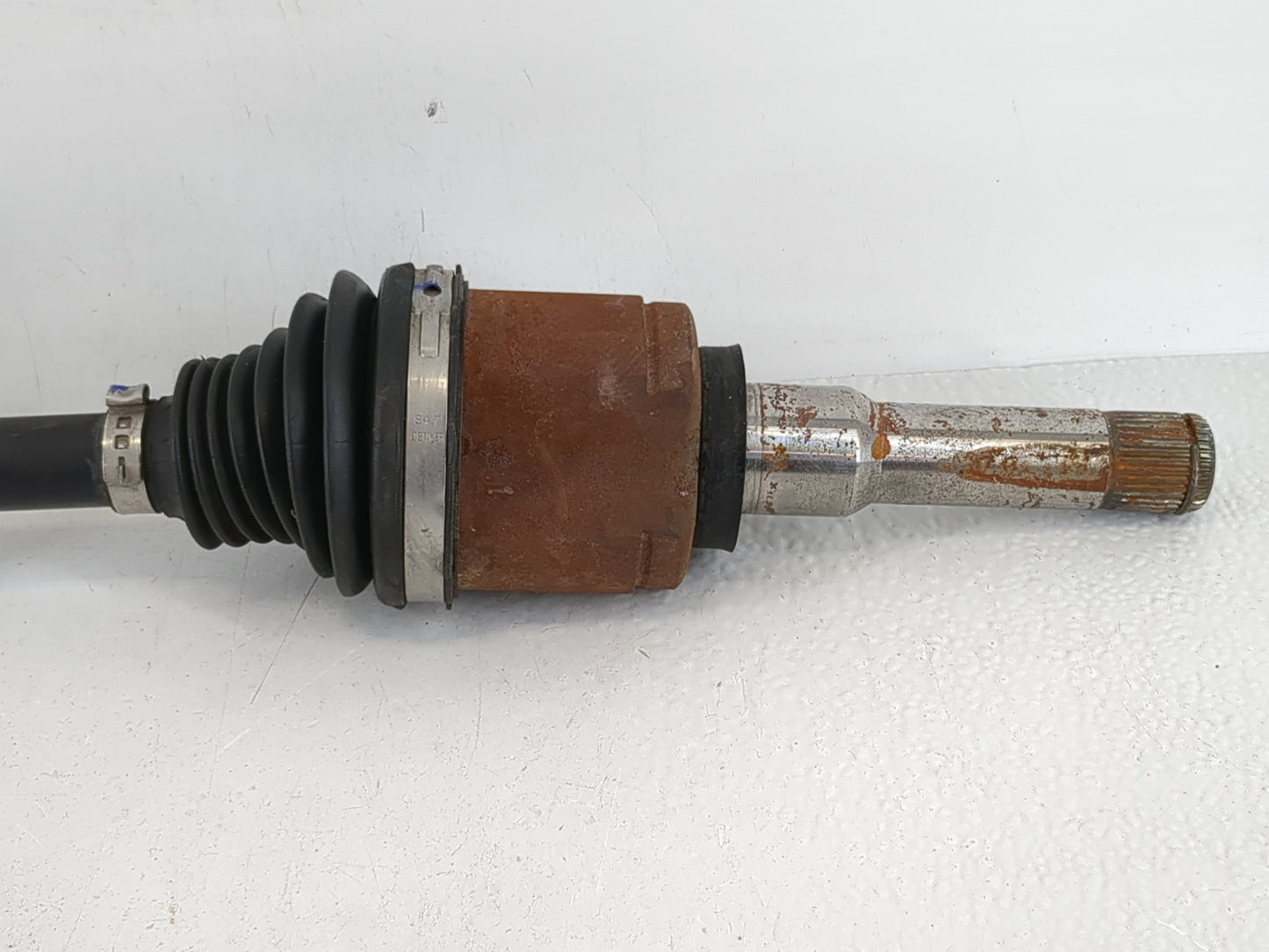 2011-2014 Hyundai Sonata Axle Shaft Front Driver Cv C/v - Oemusedautoparts1.com