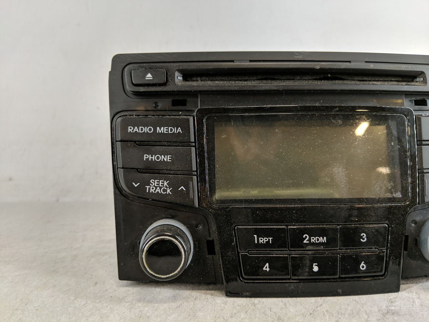 2013-2014 Hyundai Sonata Radio AM FM Cd Player Receiver Replacement P/N:96180-3Q8004X Fits Fits 2013 2014 OEM Used Auto Part