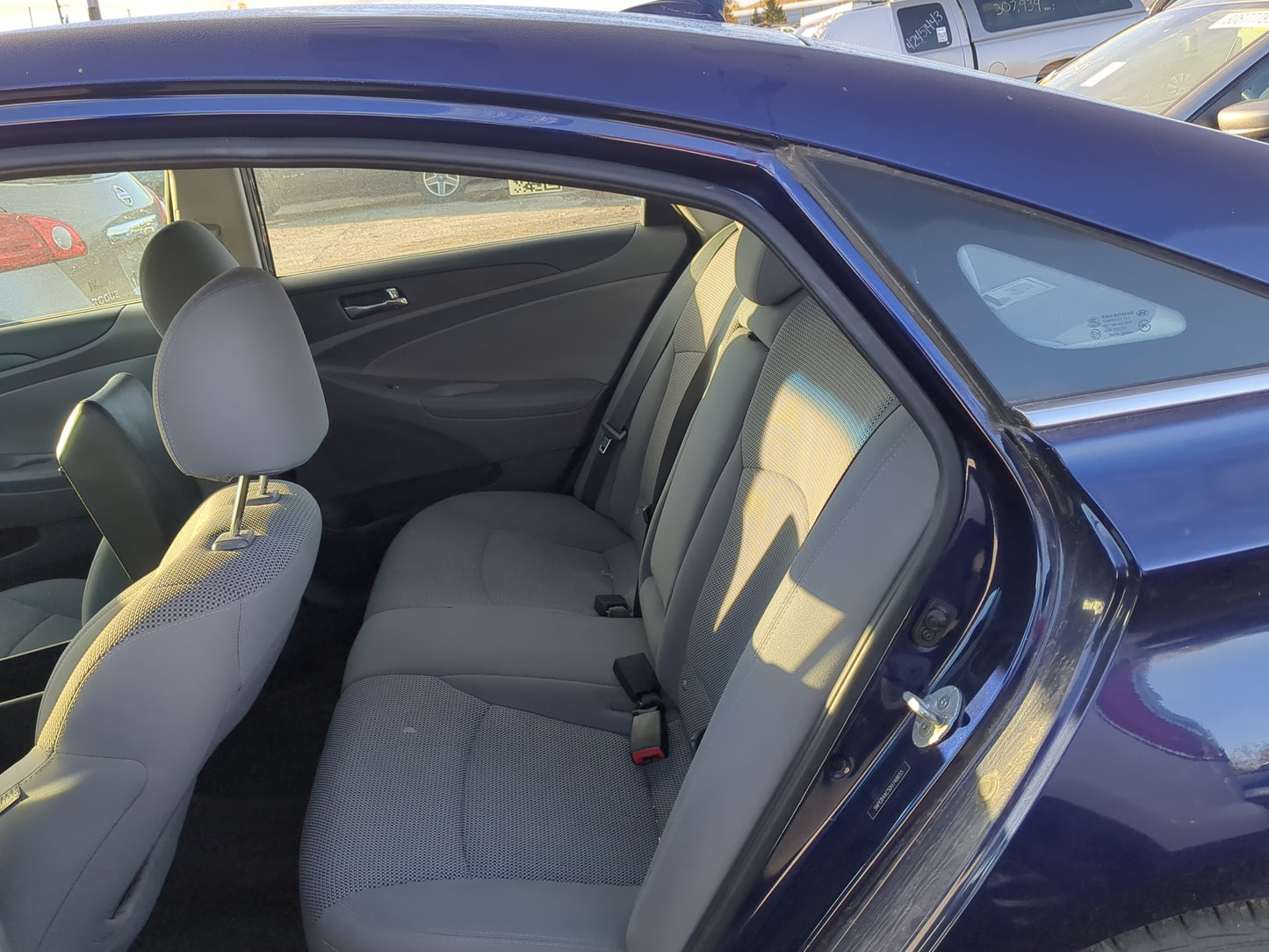 2013 Hyundai Sonata Rear Seat Oem 1212931 - Oemusedautoparts1.com