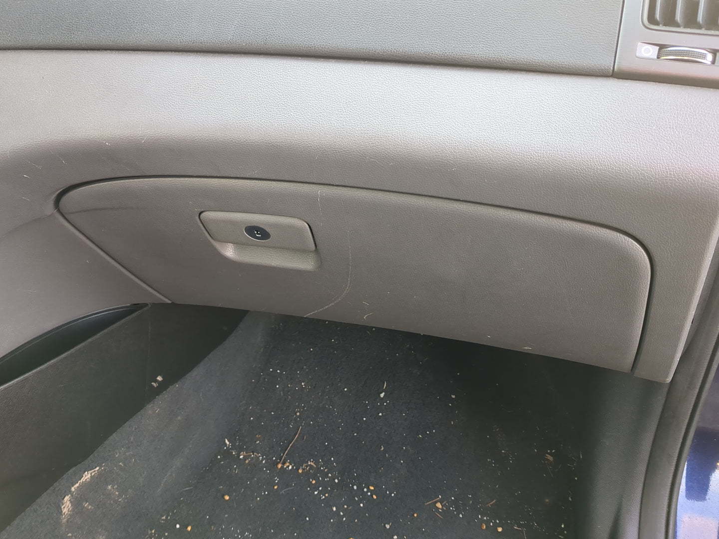 2013 Hyundai Sonata Passenger Glove Box Door Storage Compartment - Oemusedautoparts1.com