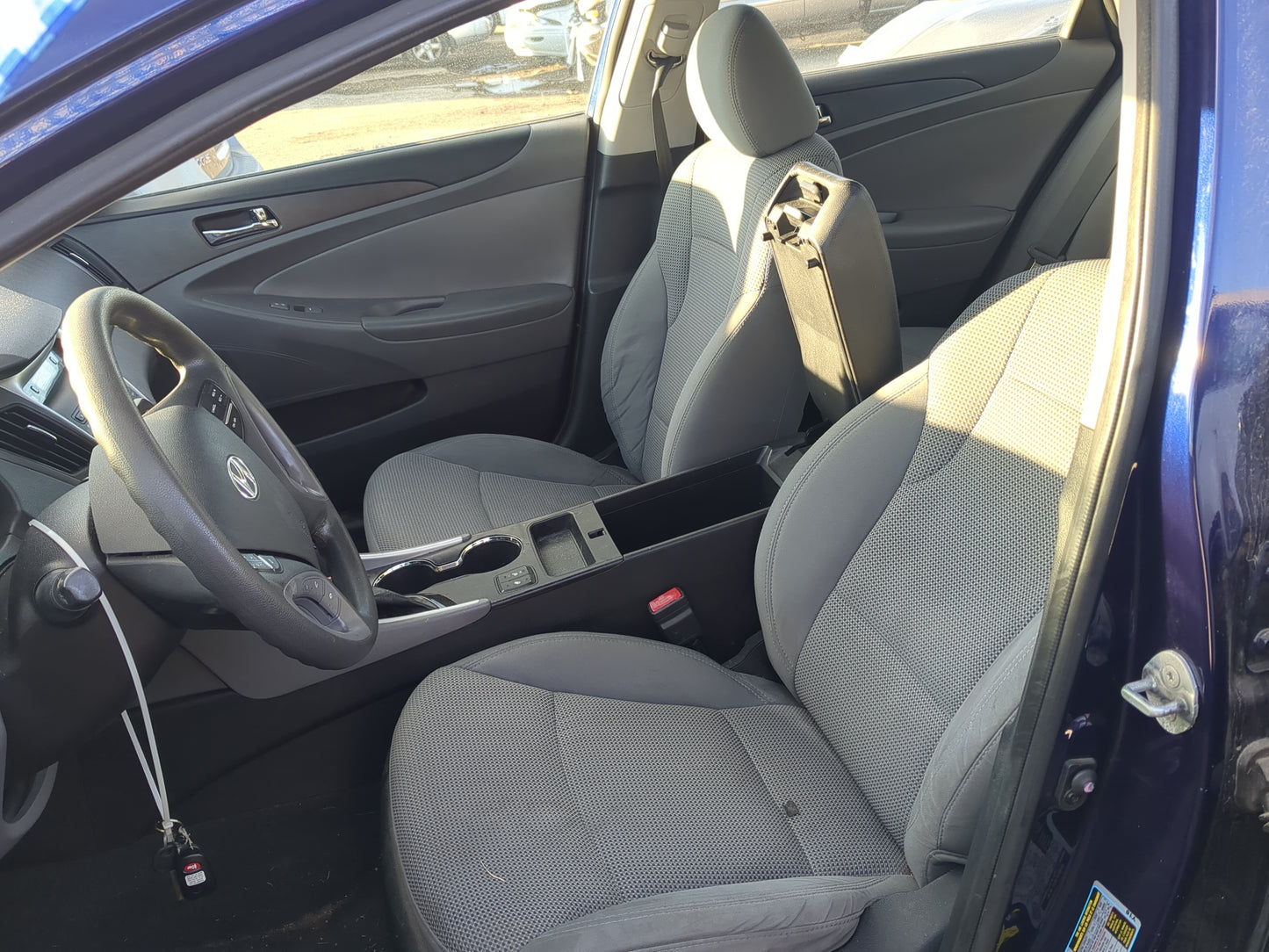 2013-2014 Hyundai Sonata Driver Front Seat Oem 1212962 - Oemusedautoparts1.com