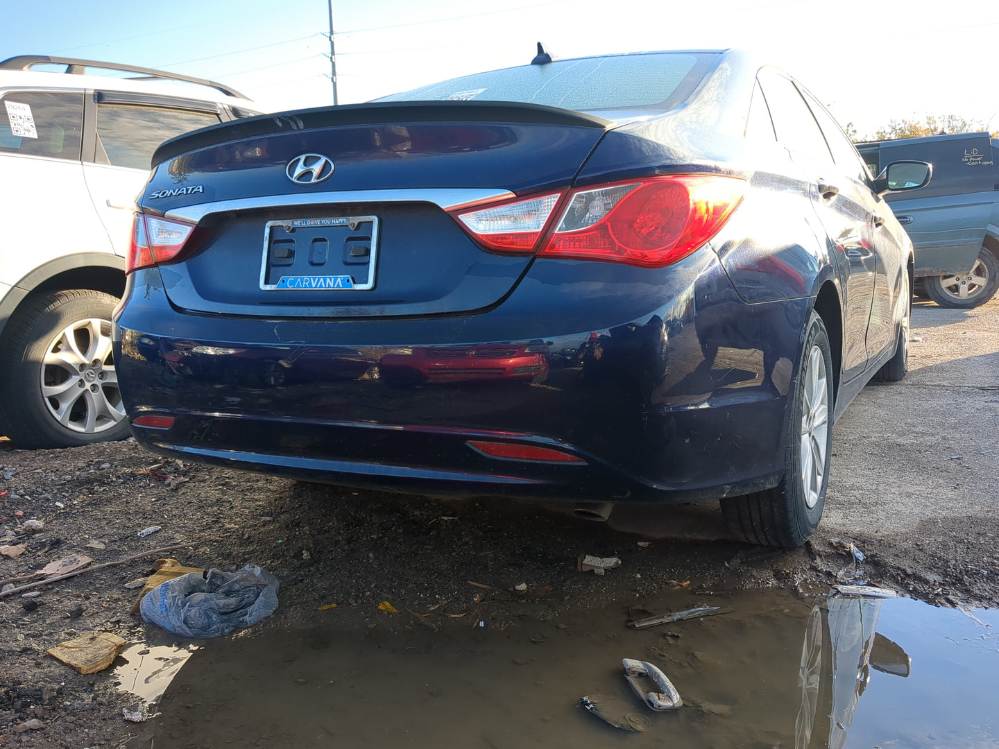2011-2013 Hyundai Sonata Rear Bumper Assembly Oem 1212976 - Oemusedautoparts1.com