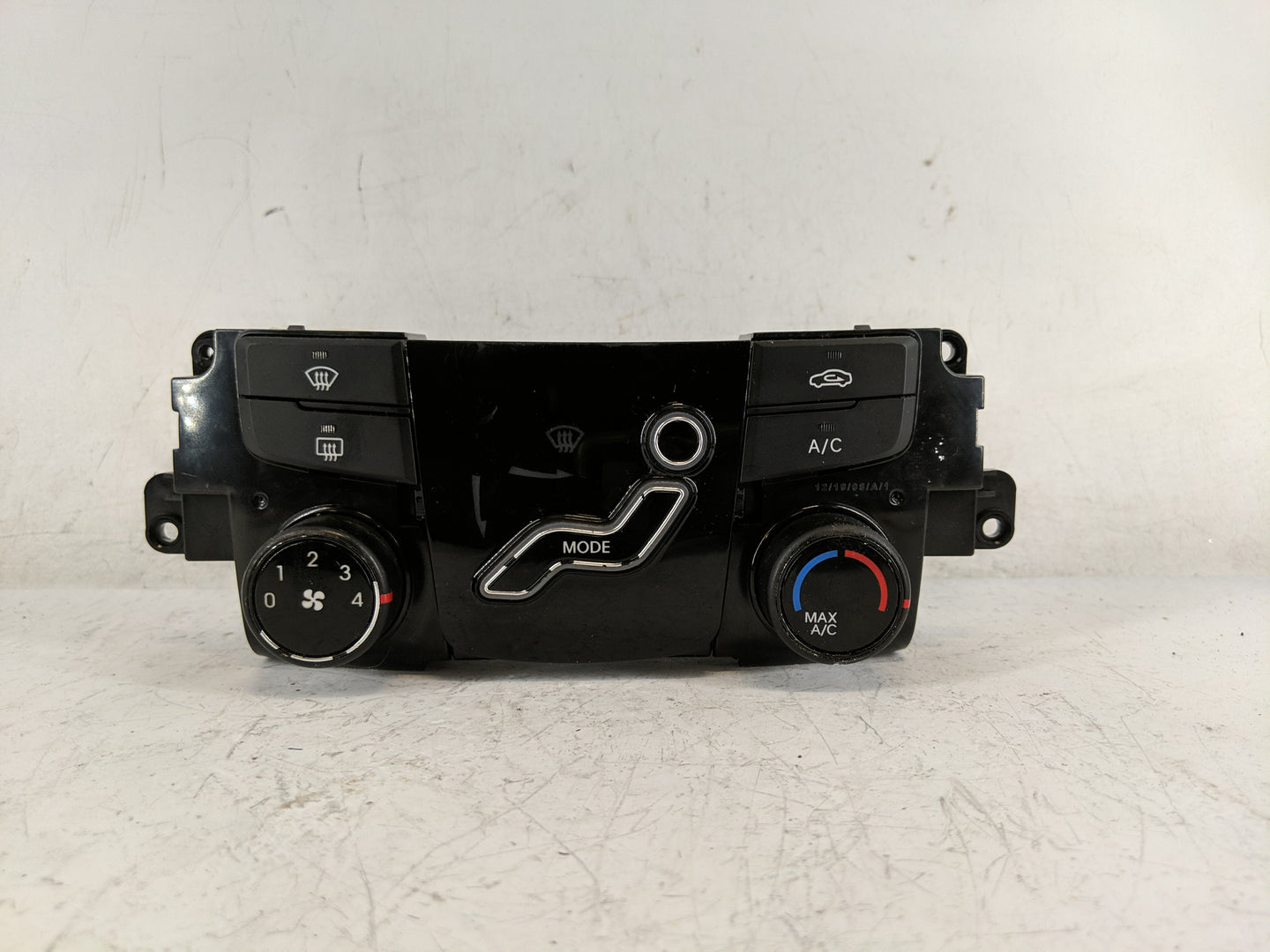 2011-2013 Hyundai Sonata Climate Control Module Temperature AC/Heater Replacement P/N:97250-3SXXX 97250-3QXXX Fits OEM Used 
