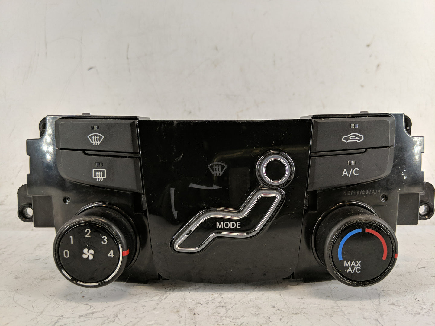 2011-2013 Hyundai Sonata Climate Control Module Temperature AC/Heater Replacement P/N:97250-3SXXX 97250-3QXXX Fits OEM Used 