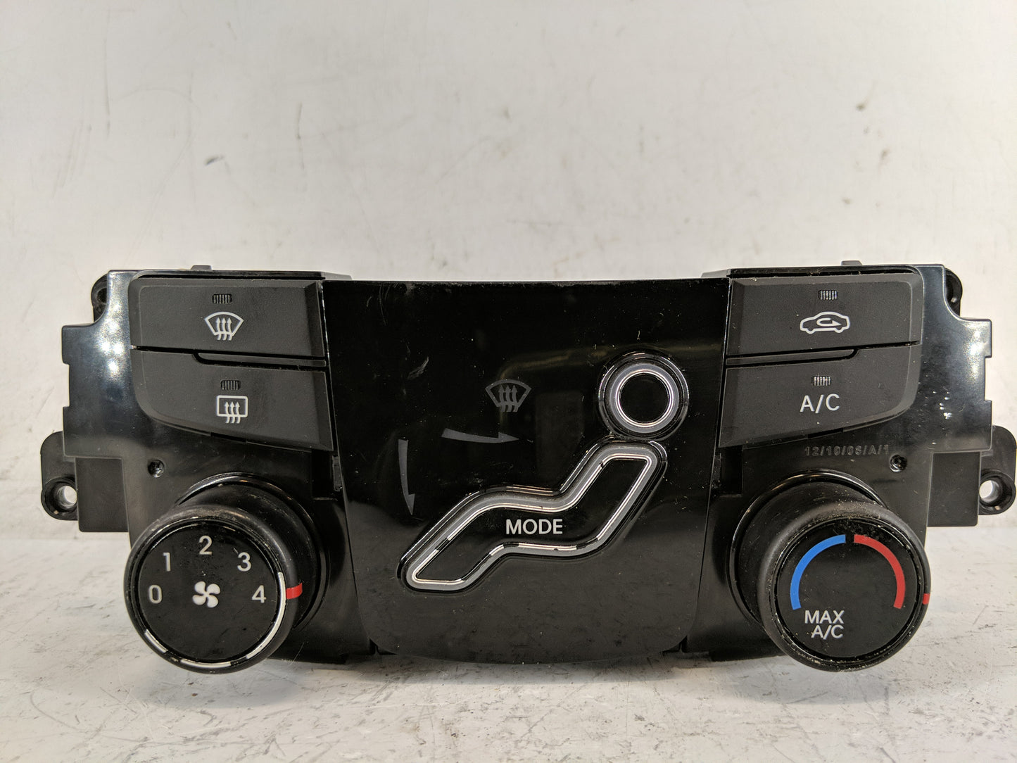 2011-2013 Hyundai Sonata Climate Control Module Temperature AC/Heater Replacement P/N:97250-3SXXX 97250-3QXXX Fits OEM Used 