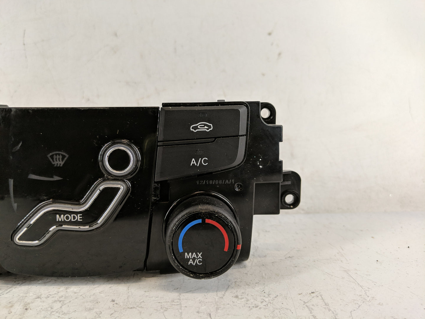 2011-2013 Hyundai Sonata Climate Control Module Temperature AC/Heater Replacement P/N:97250-3SXXX 97250-3QXXX Fits OEM Used 