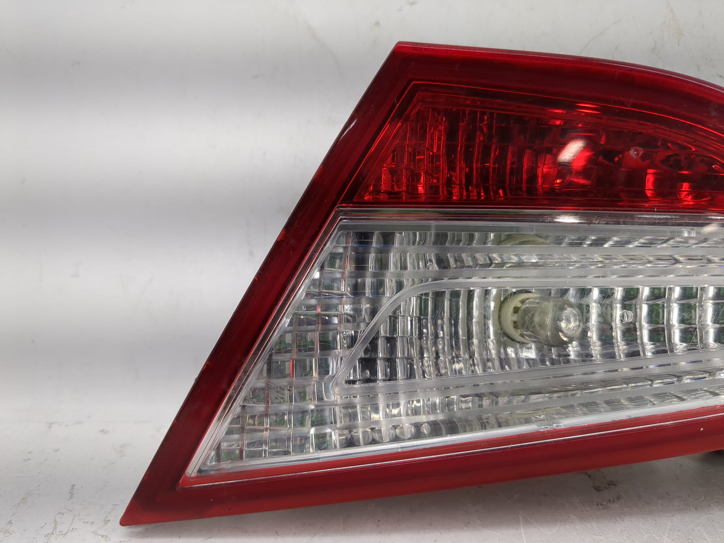 2011-2014 Hyundai Sonata Tail Light Assembly Passenger Right OEM P/N:92404-30 Fits Fits 2011 2012 2013 2014 OEM Used Auto Pa
