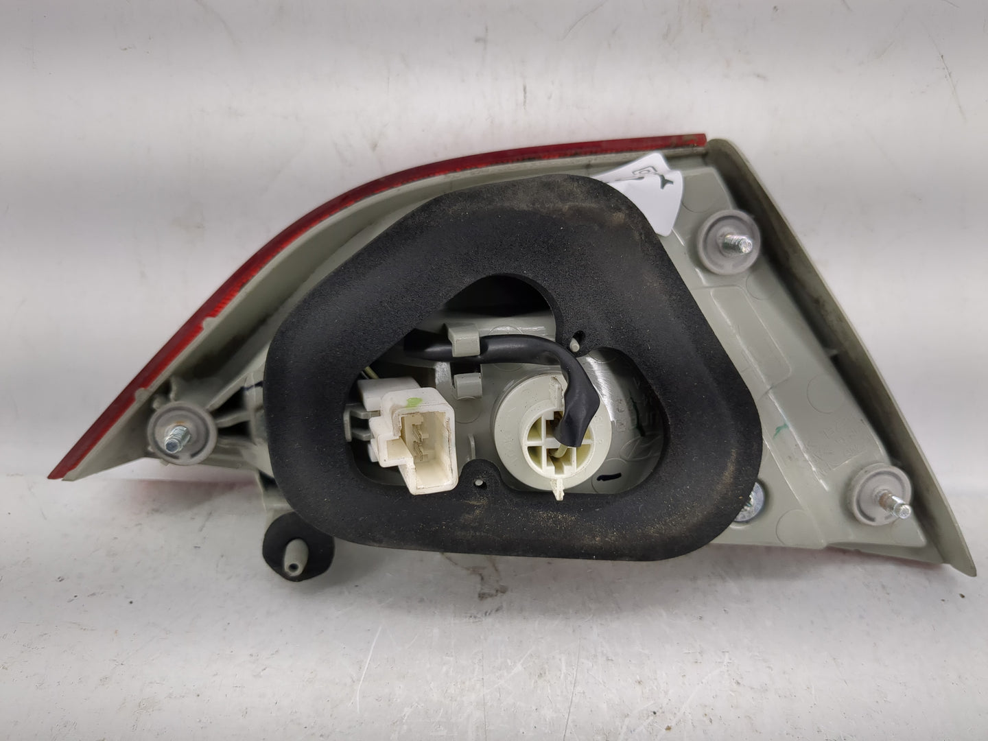 2011-2014 Hyundai Sonata Tail Light Assembly Passenger Right OEM P/N:92404-30 Fits Fits 2011 2012 2013 2014 OEM Used Auto Pa
