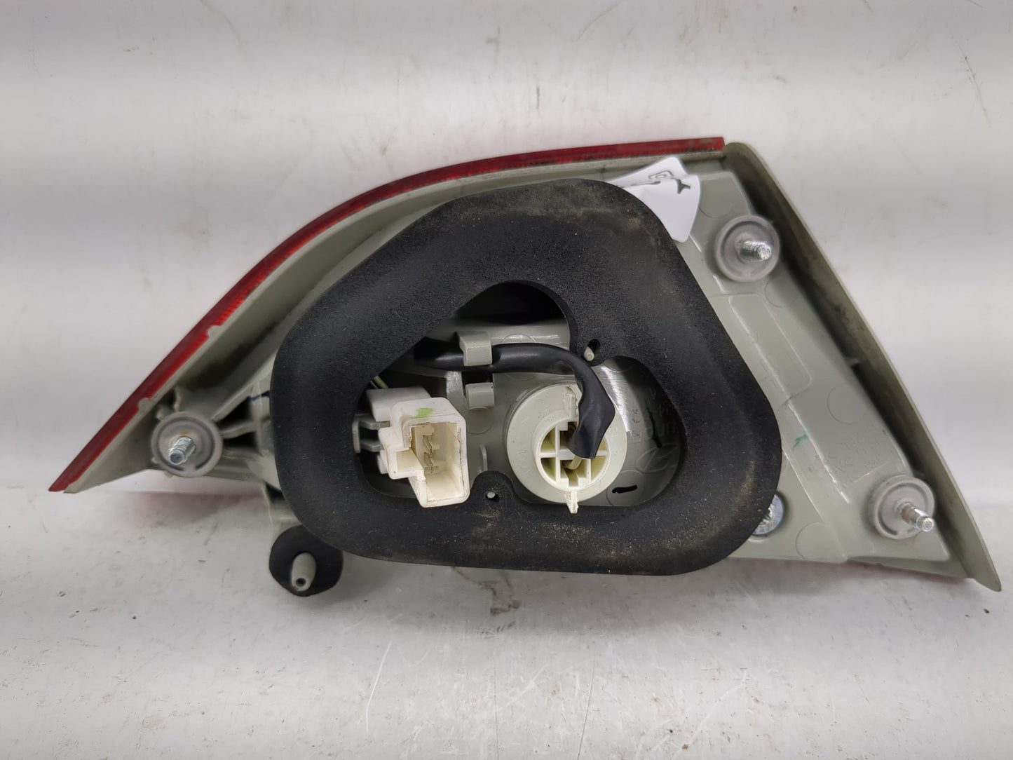 2011-2014 Hyundai Sonata Tail Light Assembly Passenger Right OEM P/N:92404-30 Fits Fits 2011 2012 2013 2014 OEM Used Auto Pa