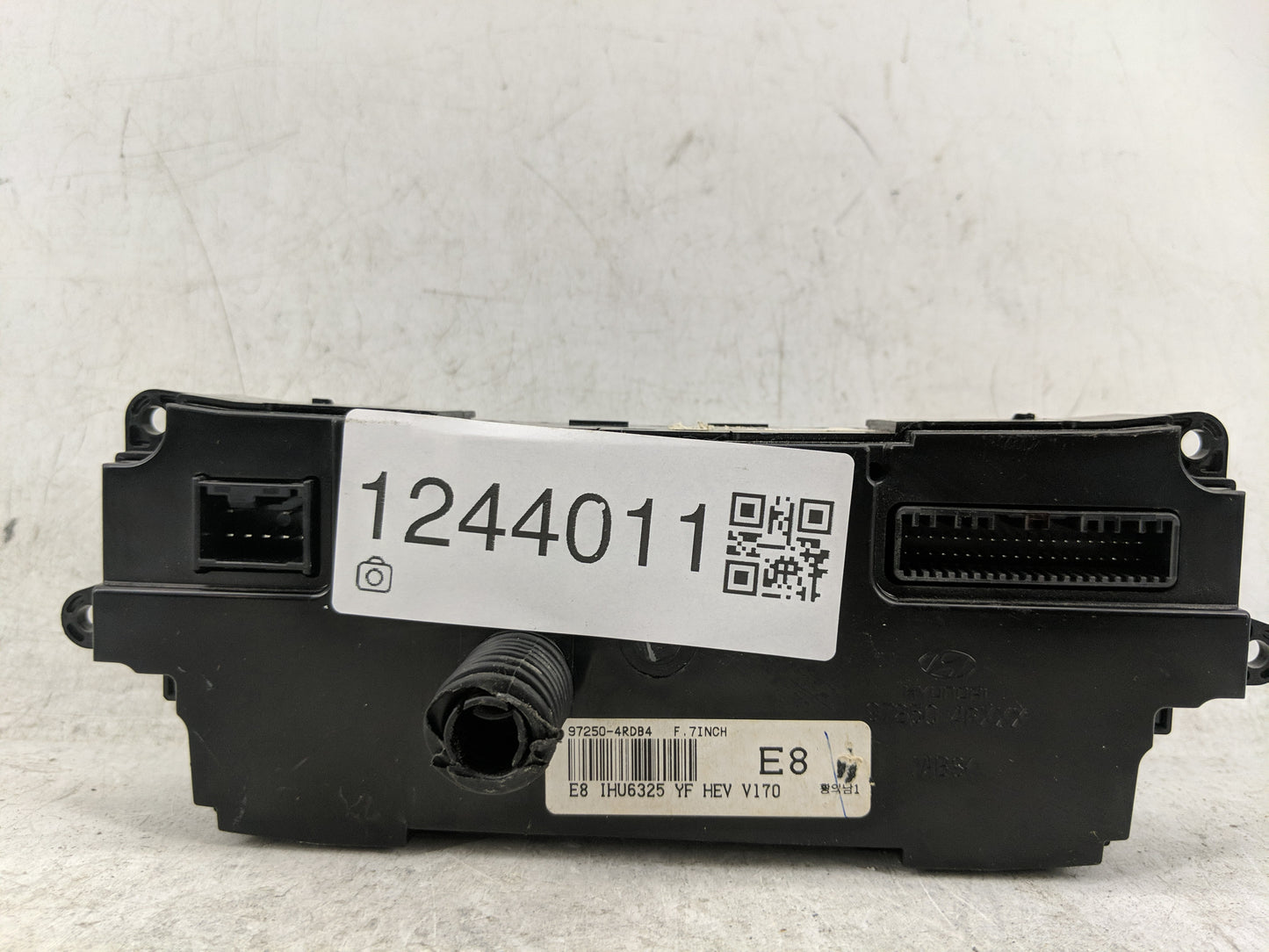 2011-2015 Hyundai Sonata Climate Control Module Temperature AC/Heater Replacement P/N:97250-4RDB4 Fits OEM Used Auto Parts -
