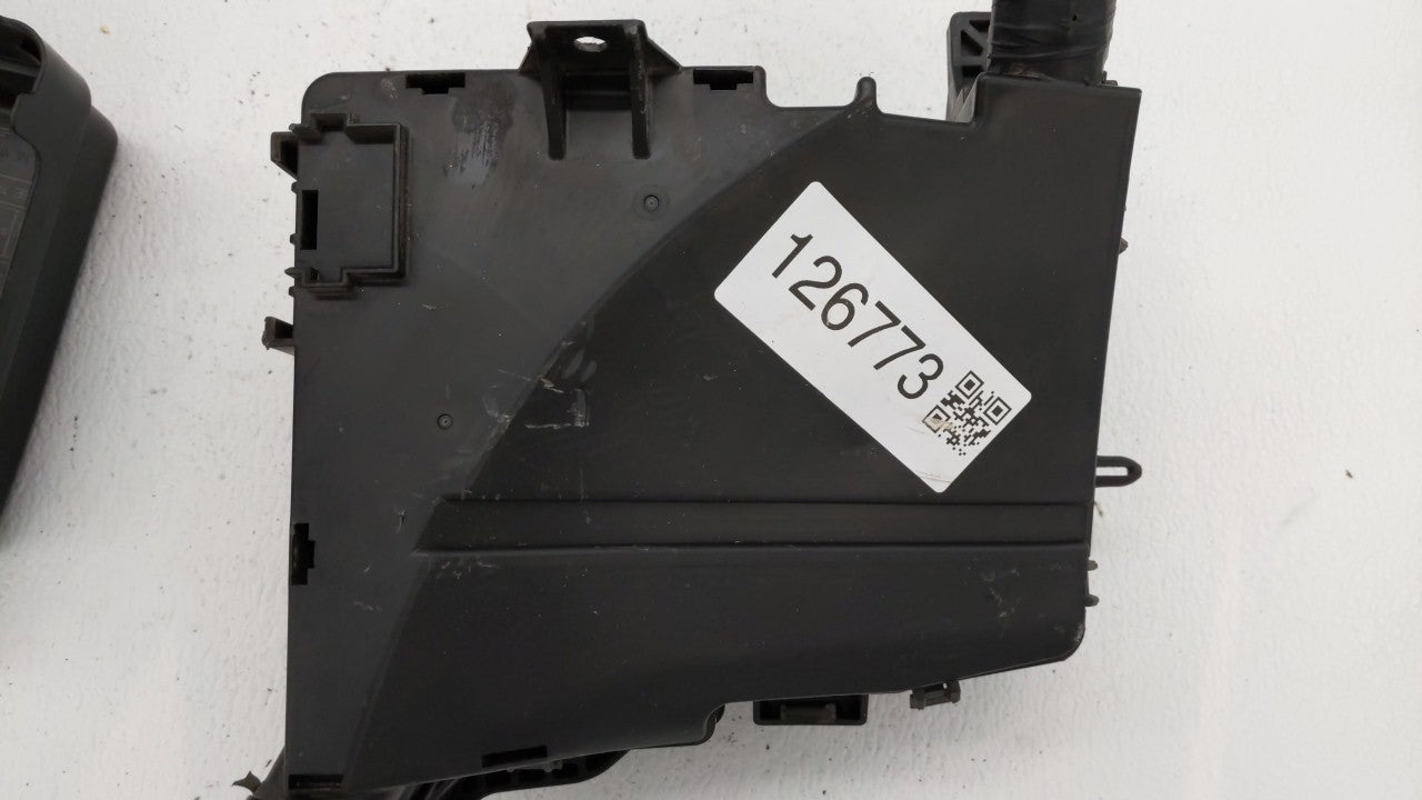 2011-2014 Hyundai Sonata Fusebox Fuse Box Panel Relay Module P/N:VS912003Q095YB VSU030Y0951783GG0260 Fits Fits 2011 2012 201