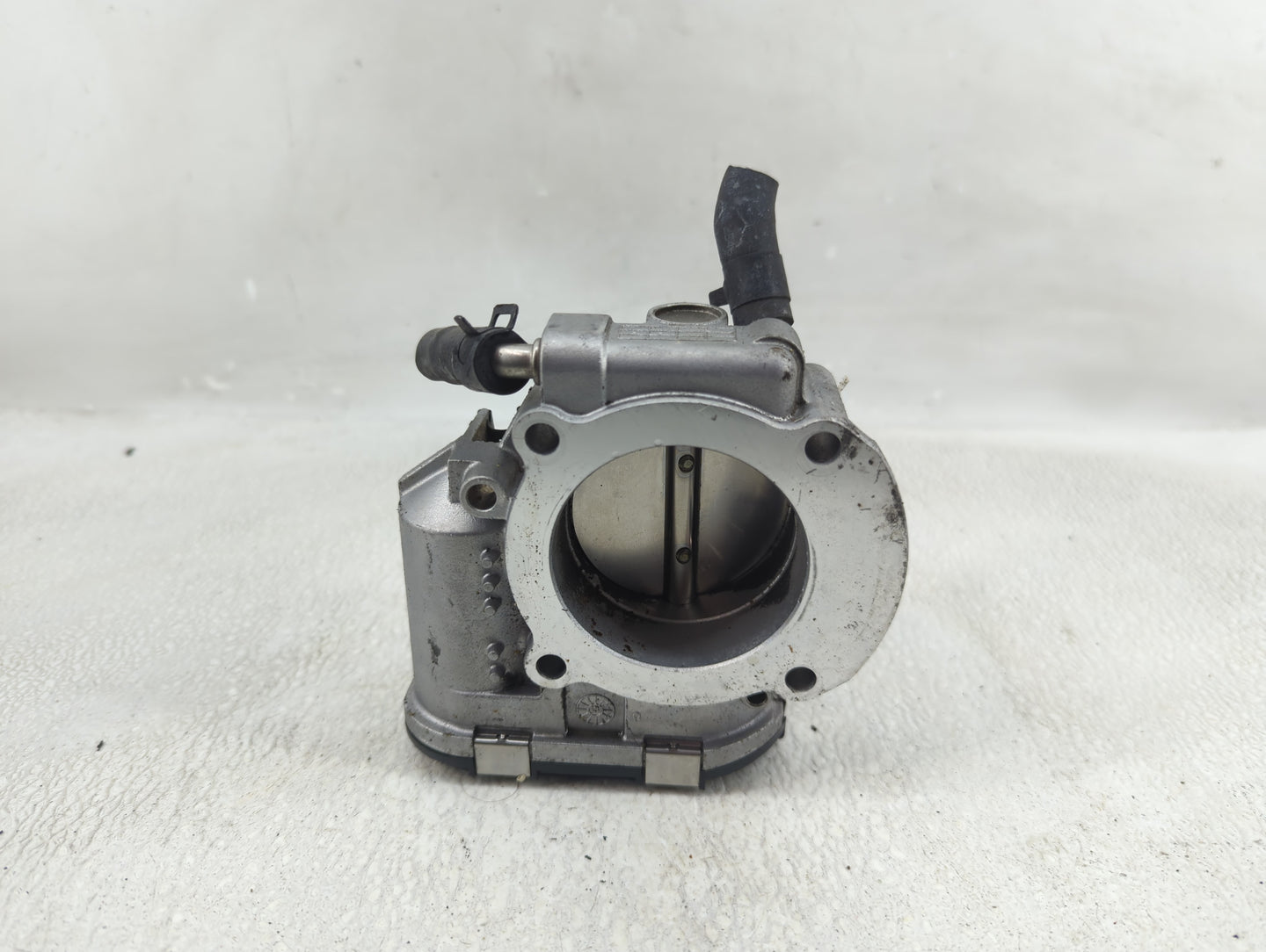 2011-2015 Hyundai Sonata Throttle Body P/N:90 4501 0020 35100-2G800 Fits Fits 2011 2012 2013 2014 2015 2016 OEM Used Auto Pa
