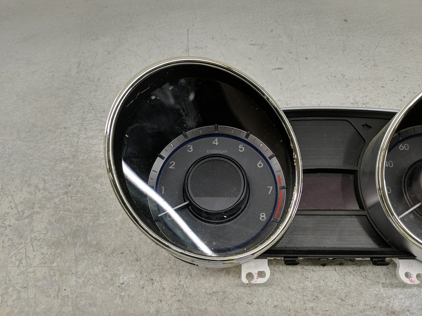 2011-2014 Hyundai Sonata Instrument Cluster Speedometer Gauges P/N:94001-3Q014 Fits Fits 2011 2012 2013 2014 OEM Used Auto P