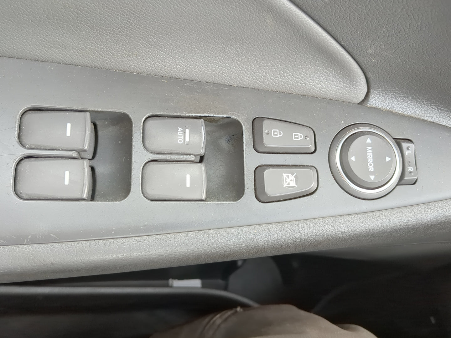 2011-2015 Hyundai Sonata Master Power Window Switch Replacement Driver Side Left Fits Fits 2011 2012 2013 2014 2015 OEM Used
