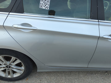 2011-2014 Hyundai Sonata Passenger Rear Door Oem - Oemusedautoparts1.com
