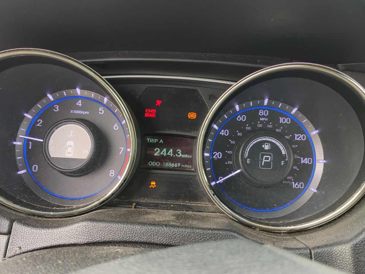 2011-2014 Hyundai Sonata Instrument Cluster Speedometer Gauges Miles:189K Fits Fits 2011 2012 2013 2014 OEM Used Auto Parts 