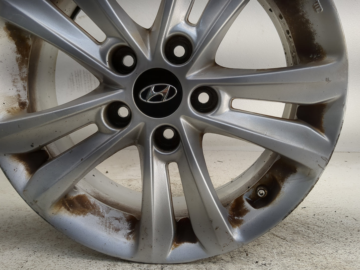 2011-2014 Hyundai Sonata Oem Wheel Rim - Oemusedautoparts1.com