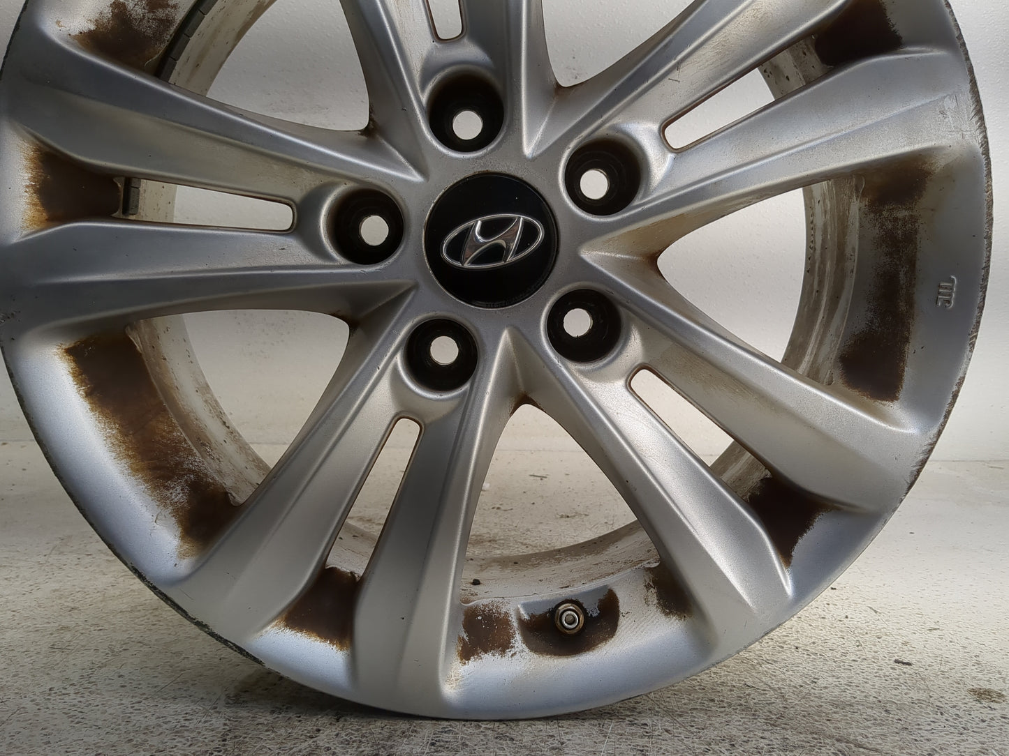 2011-2014 Hyundai Sonata Oem Wheel Rim - Oemusedautoparts1.com