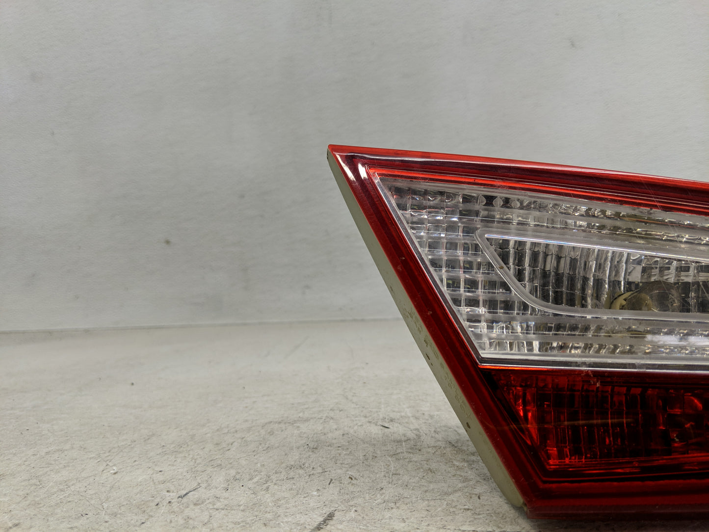 2011-2014 Hyundai Sonata Tail Light Assembly Driver Left OEM Fits Fits 2011 2012 2013 2014 OEM Used Auto Parts - Oemusedauto