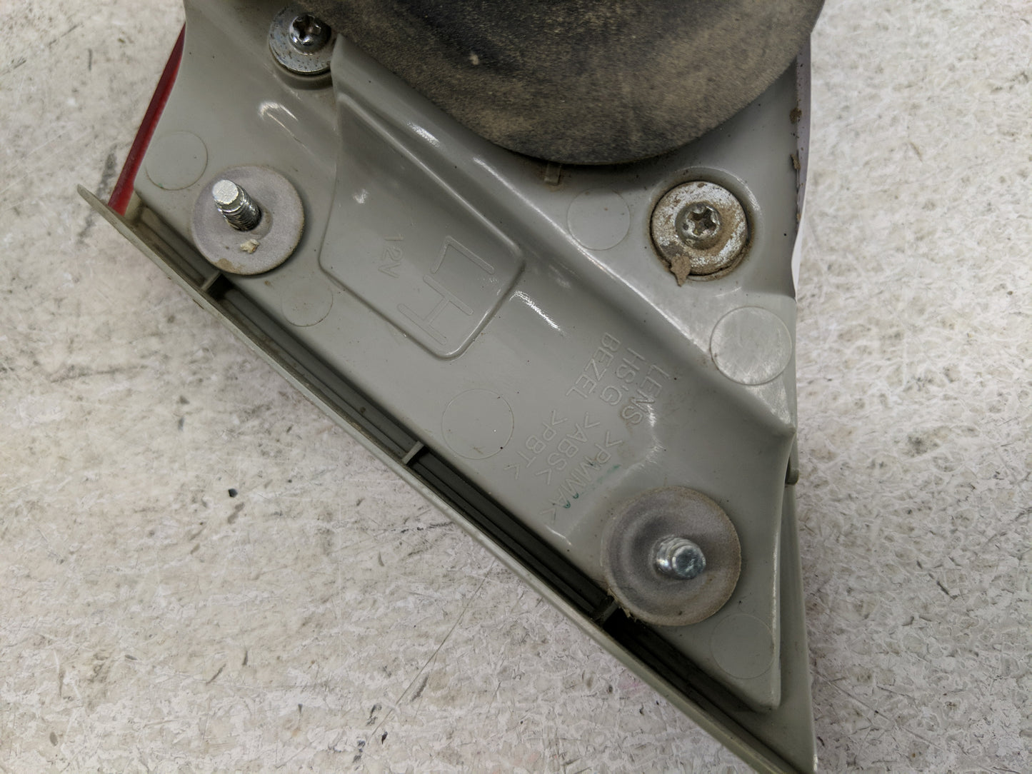 2011-2014 Hyundai Sonata Tail Light Assembly Driver Left OEM Fits Fits 2011 2012 2013 2014 OEM Used Auto Parts - Oemusedauto