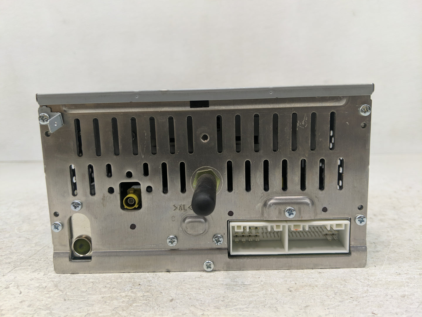 2013-2014 Hyundai Sonata Radio AM FM Cd Player Receiver Replacement P/N:96180-3Q700 Fits Fits 2013 2014 OEM Used Auto Parts 