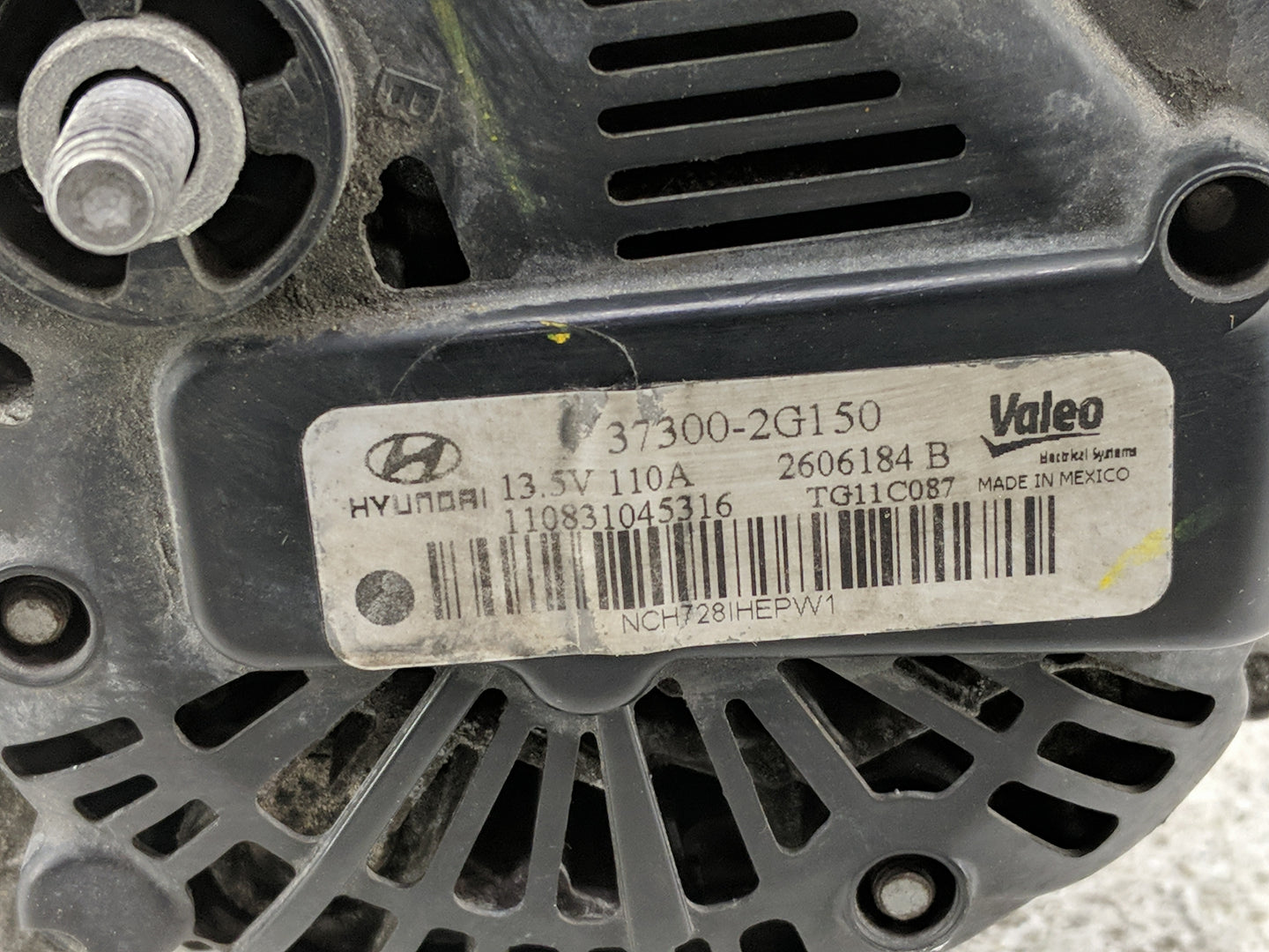 2011-2013 Hyundai Sonata Alternator Replacement Generator Charging Assembly Engine OEM P/N:2606184 B 37300-2G150 Fits OEM Us