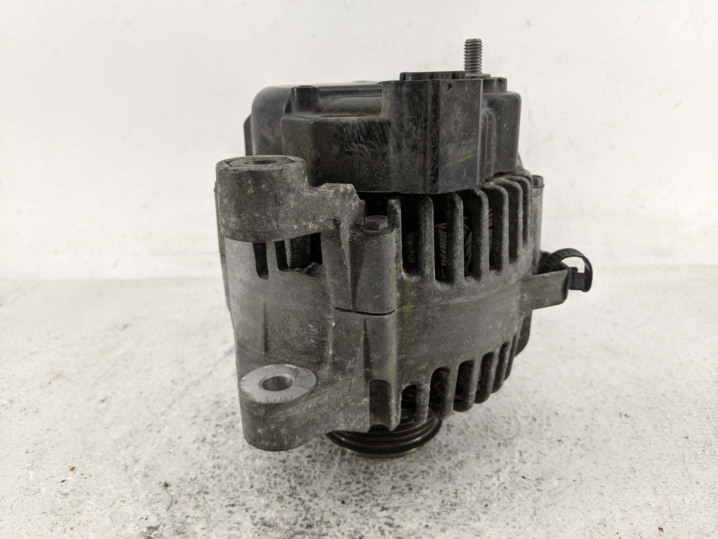 2011-2013 Hyundai Sonata Alternator Replacement Generator Charging Assembly Engine OEM P/N:2606184 B 37300-2G150 Fits OEM Us