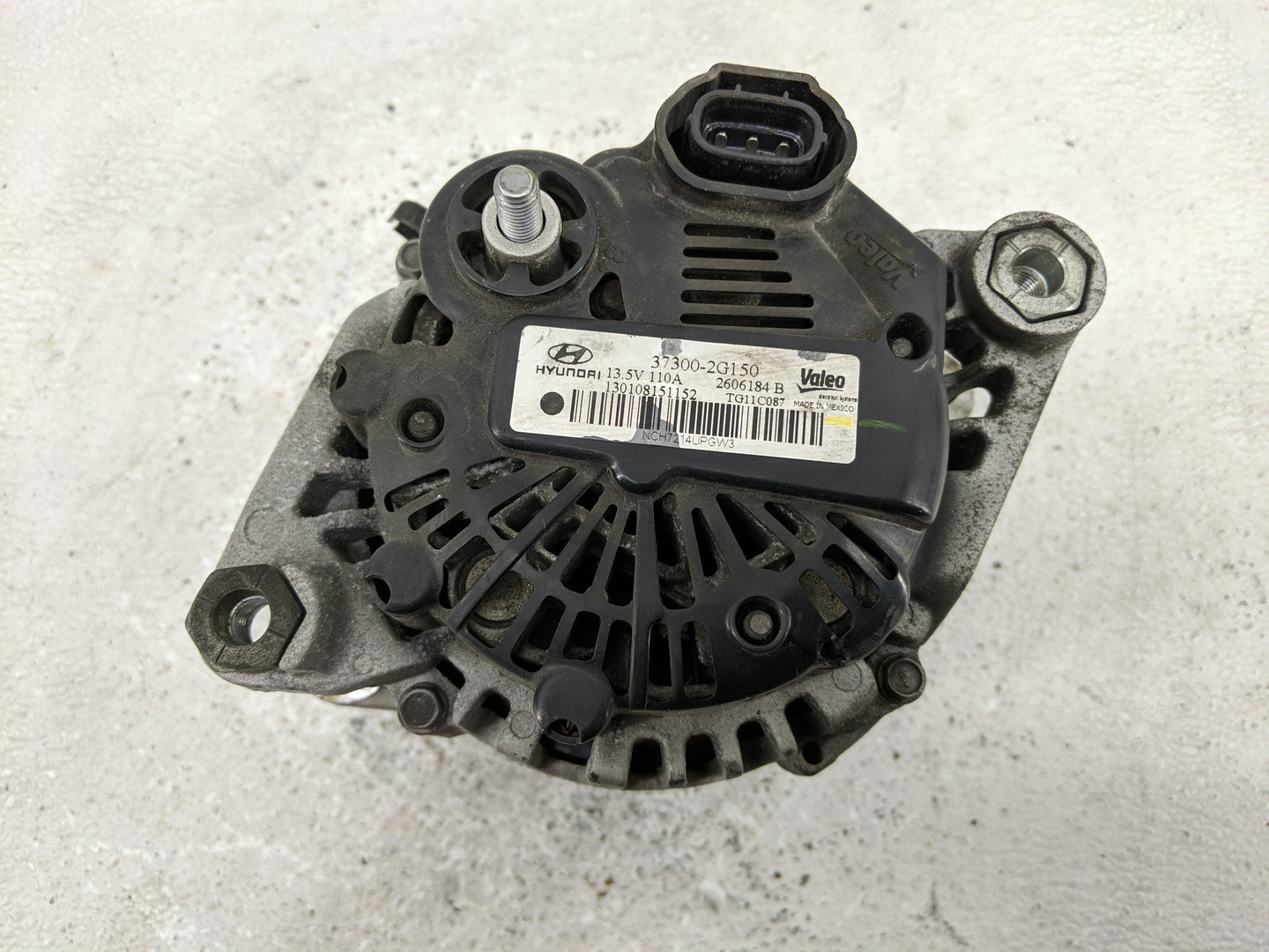 2011-2013 Hyundai Sonata Alternator Replacement Generator Charging Assembly Engine OEM P/N:130108151152 2606184 B Fits OEM U