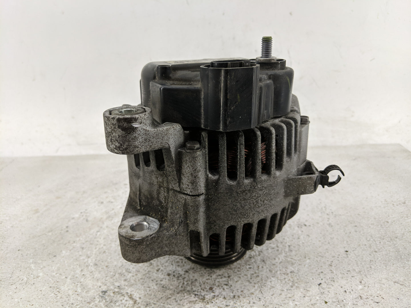 2011-2013 Hyundai Sonata Alternator Replacement Generator Charging Assembly Engine OEM P/N:130108151152 2606184 B Fits OEM U
