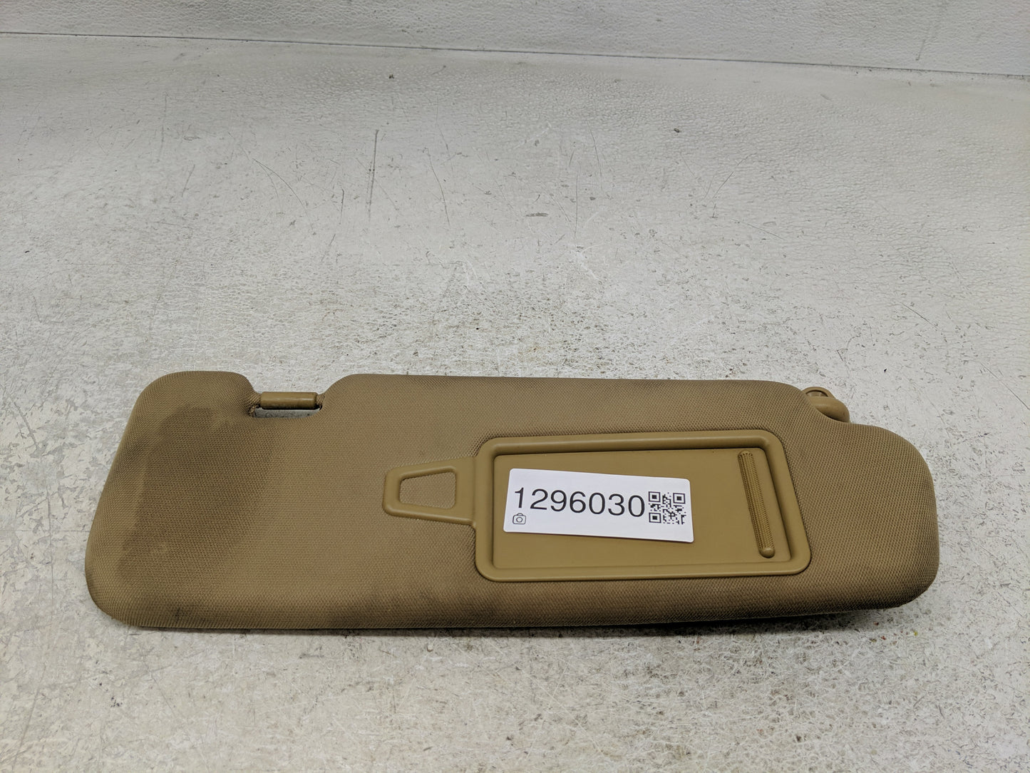 2011-2015 Hyundai Sonata Sun Visor Shade Replacement Driver Left Mirror Fits Fits 2011 2012 2013 2014 2015 OEM Used Auto Par