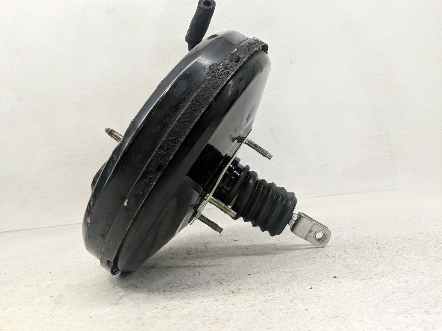 2011-2014 Hyundai Sonata Power Brake Booster Oem 1301541 - Oemusedautoparts1.com