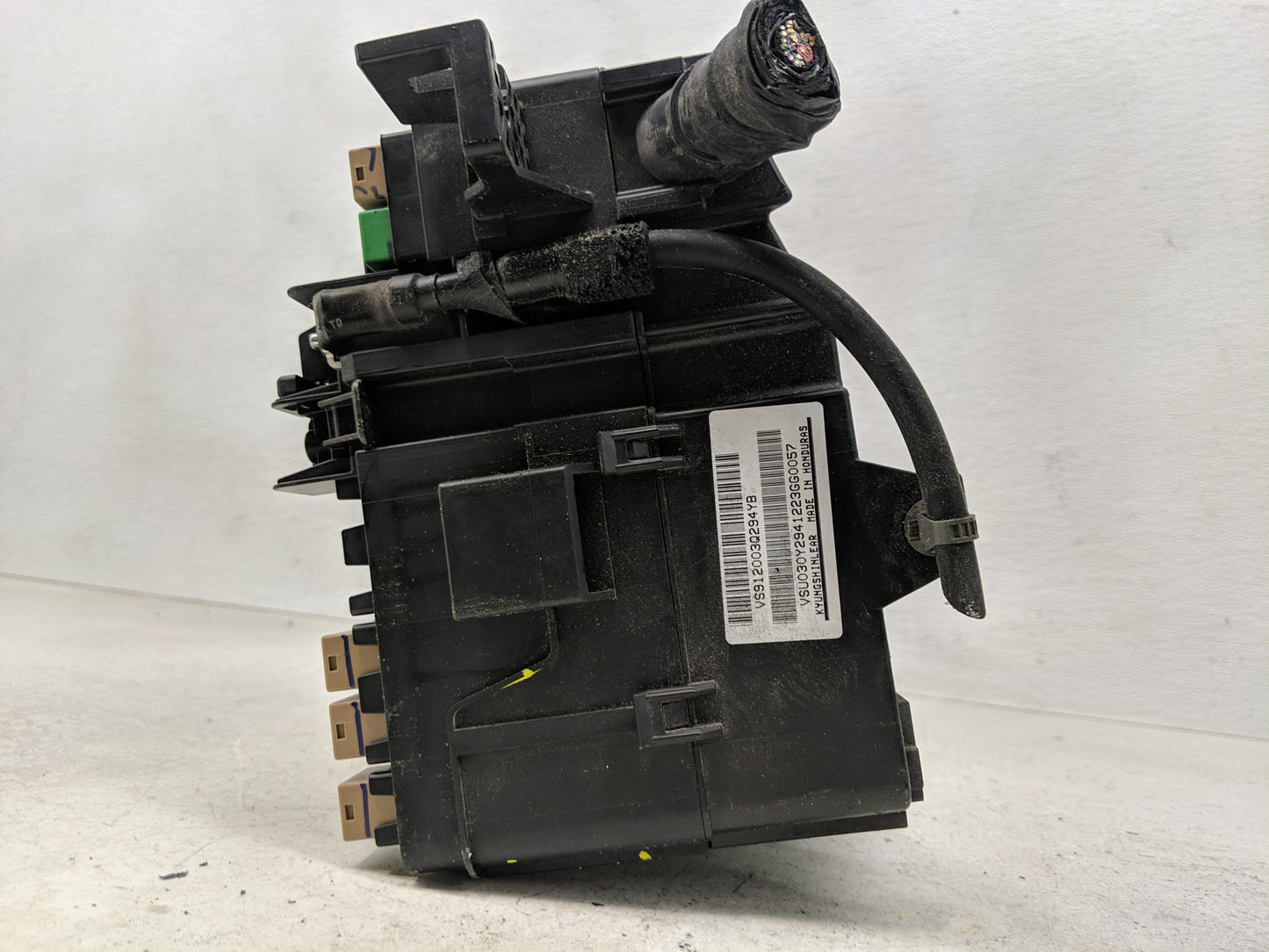 2011-2014 Hyundai Sonata Fusebox Fuse Box Panel Relay Module P/N:91950-3S740 Fits Fits 2011 2012 2013 2014 OEM Used Auto Par