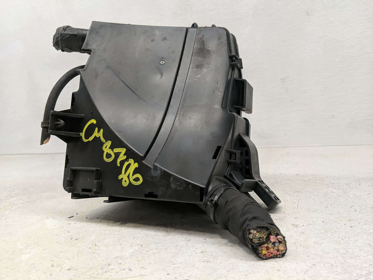 2011-2014 Hyundai Sonata Fusebox Fuse Box Panel Relay Module P/N:91950-3S740 Fits Fits 2011 2012 2013 2014 OEM Used Auto Par