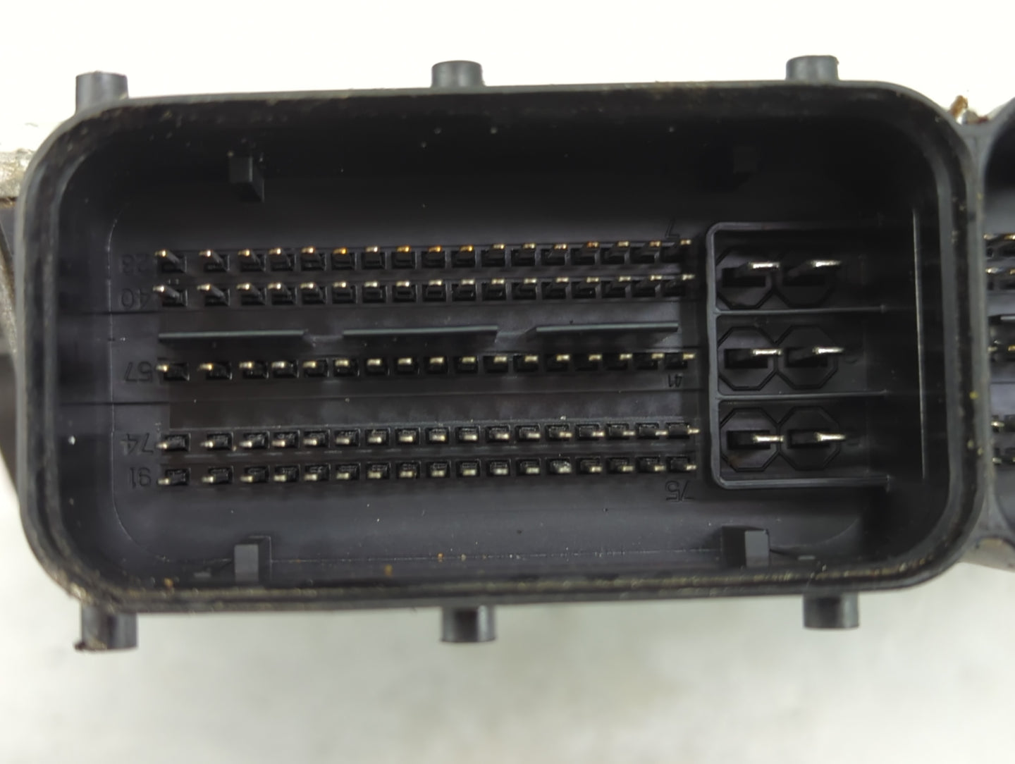 2011-2014 Hyundai Sonata PCM Engine Control Computer ECU ECM PCU OEM P/N:39111-2G663 39101-2G663 Fits Fits 2011 2012 2013 20