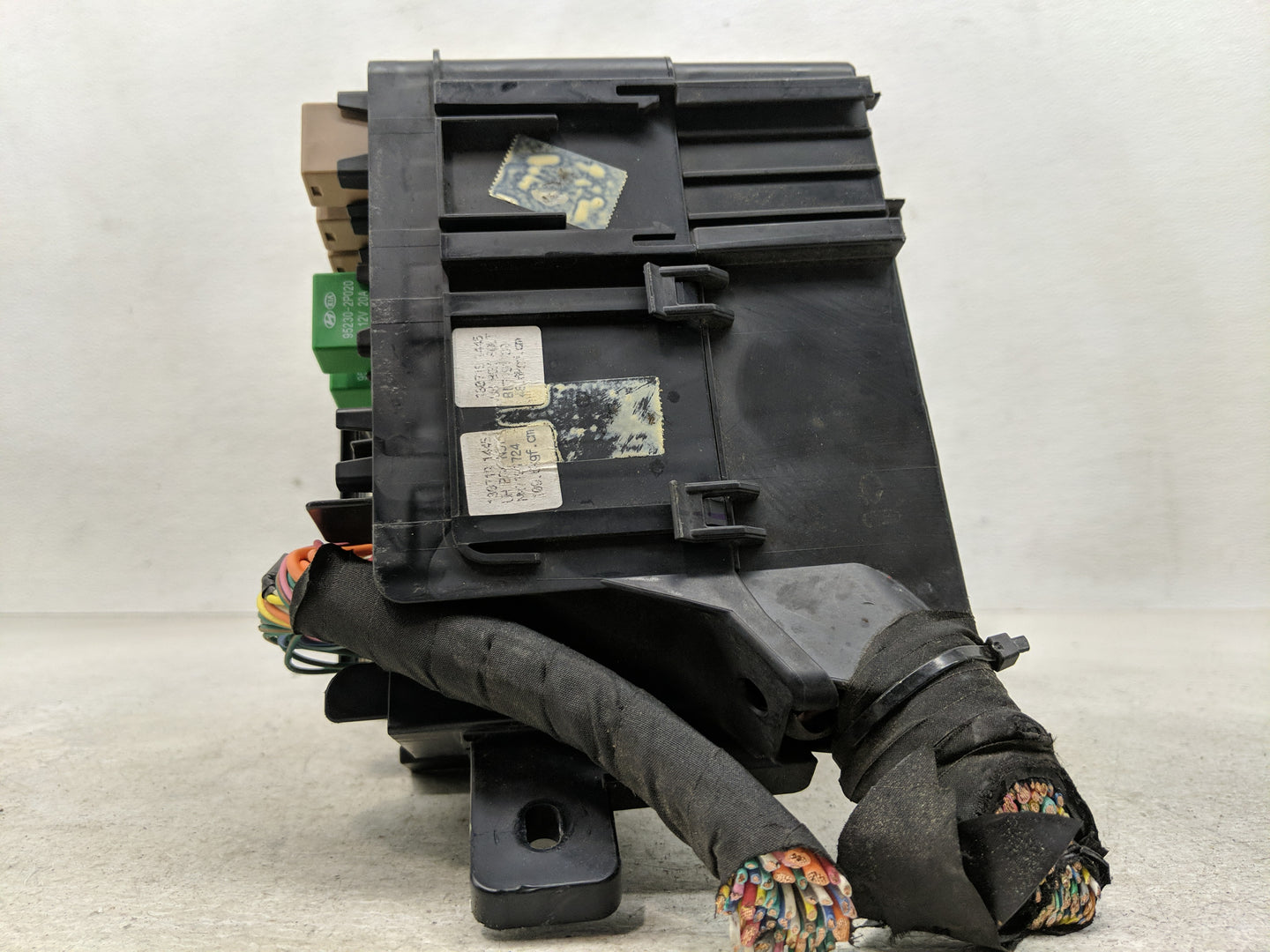 2011-2014 Hyundai Sonata Fusebox Fuse Box Panel Relay Module P/N:18790-01316 VS917503Q070YC Fits Fits 2011 2012 2013 2014 OE